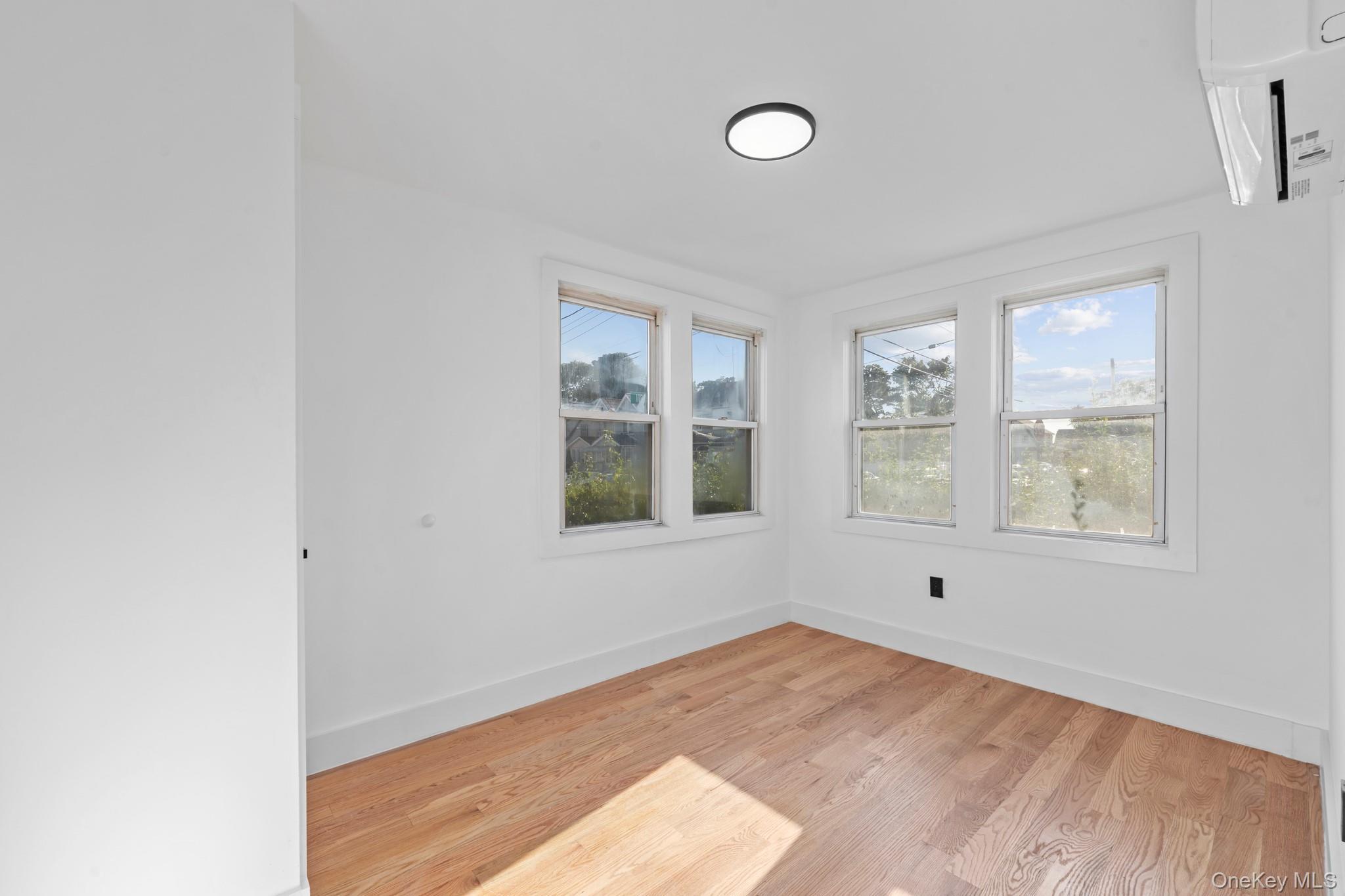 #14 photo, 117-31 202 Street, クイーンズ区 Saint Albans , NY 11412