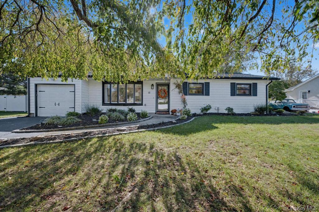 #1 photo, 12 Pheasant Drive, Commack , NY 11725