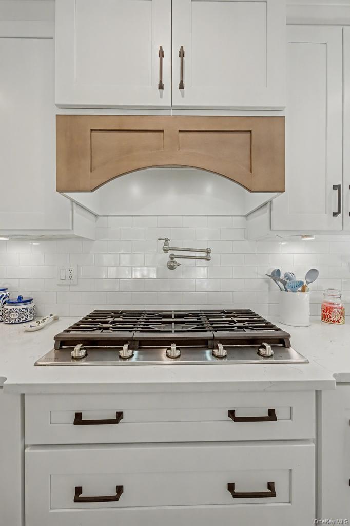 #17 photo, 12 Pheasant Drive, Commack , NY 11725