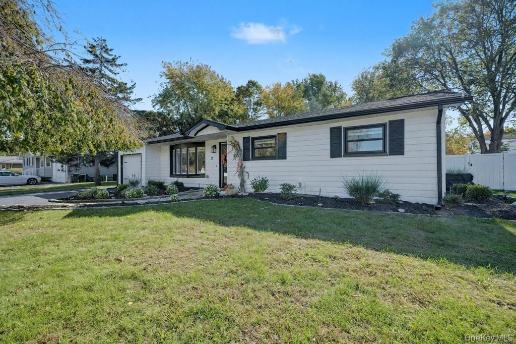 #2 photo, 12 Pheasant Drive, Commack , NY 11725