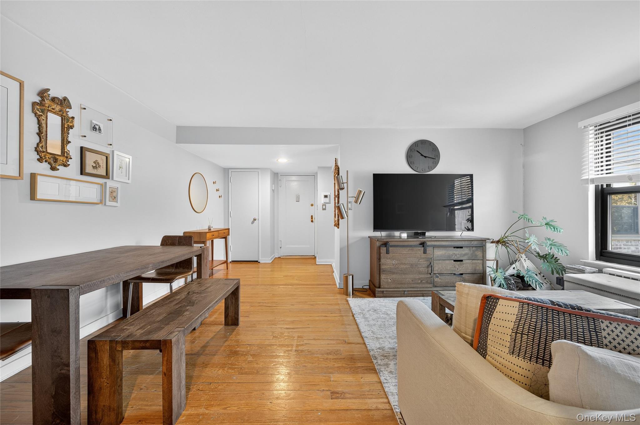 #4 photo, 5 Terrace Circle, ナッソー郡 Great Neck , NY 11021