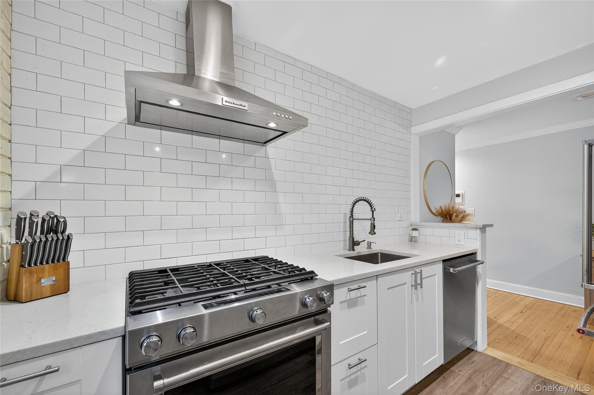 #7 photo, 8 Terrace Circle, ナッソー郡 Great Neck , NY 11021