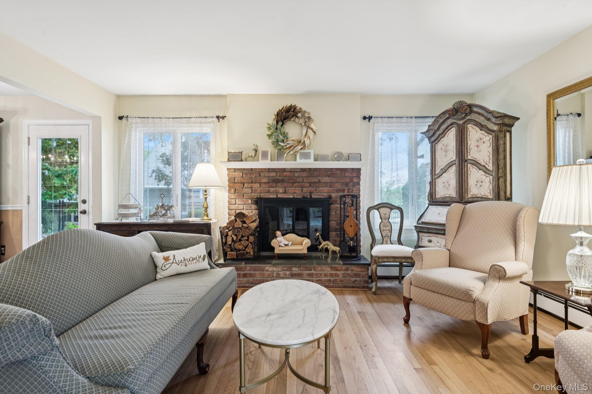 #6 photo, 312 Great River Road, サフォーク郡 Great River , NY 11739