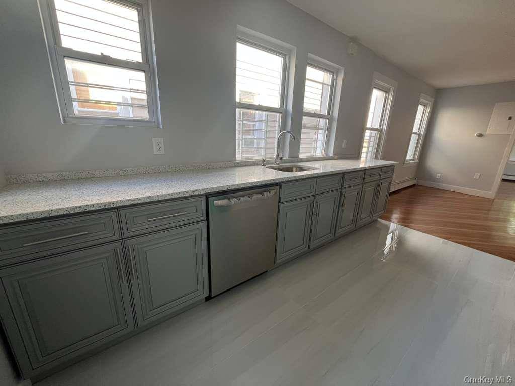 #10 photo, 78-32 87th Ave, クイーンズ区 Woodhaven , NY 11421