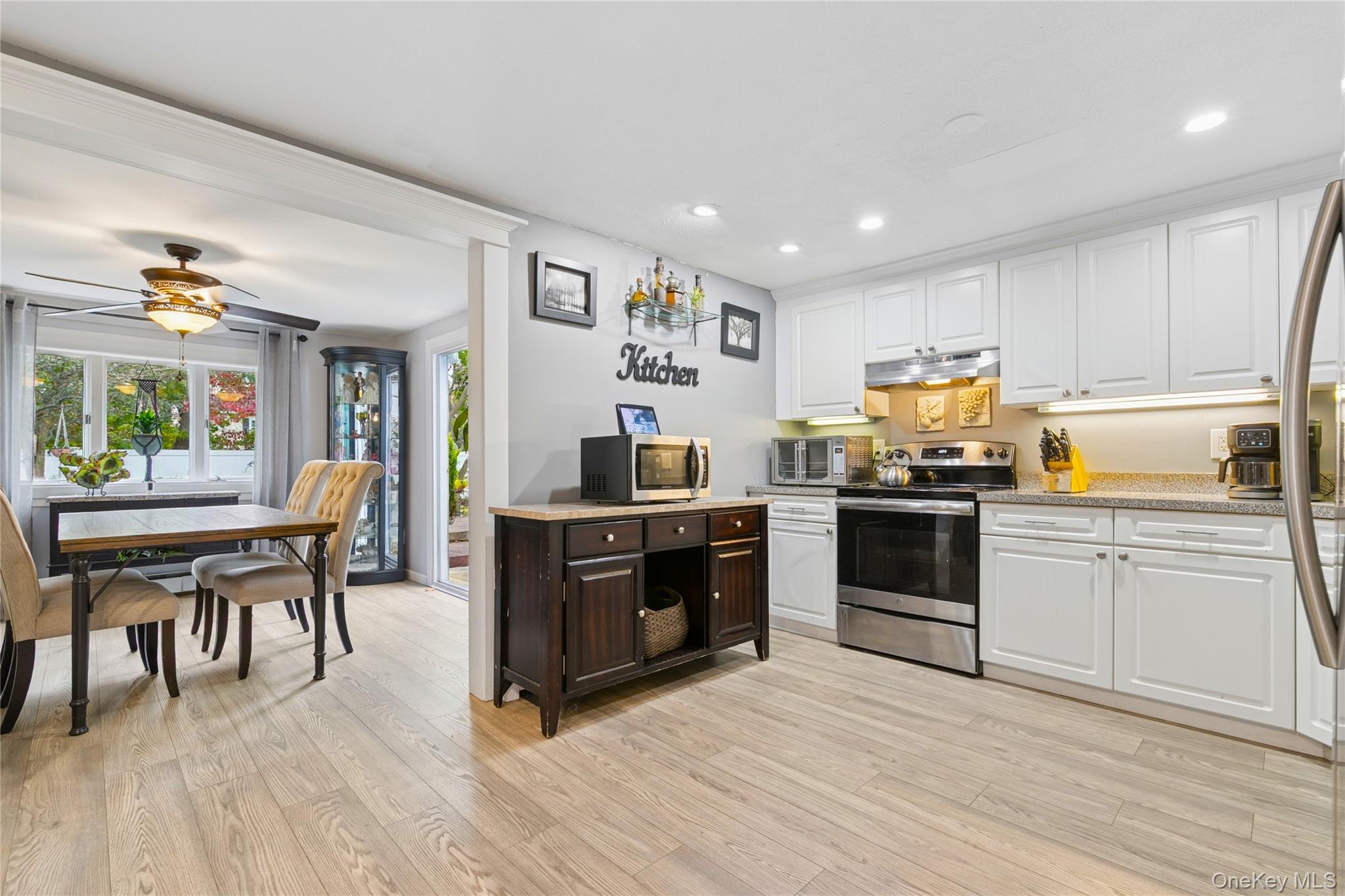 #10 photo, 40 Straw Lane, サフォーク郡 Islandia , NY 11749