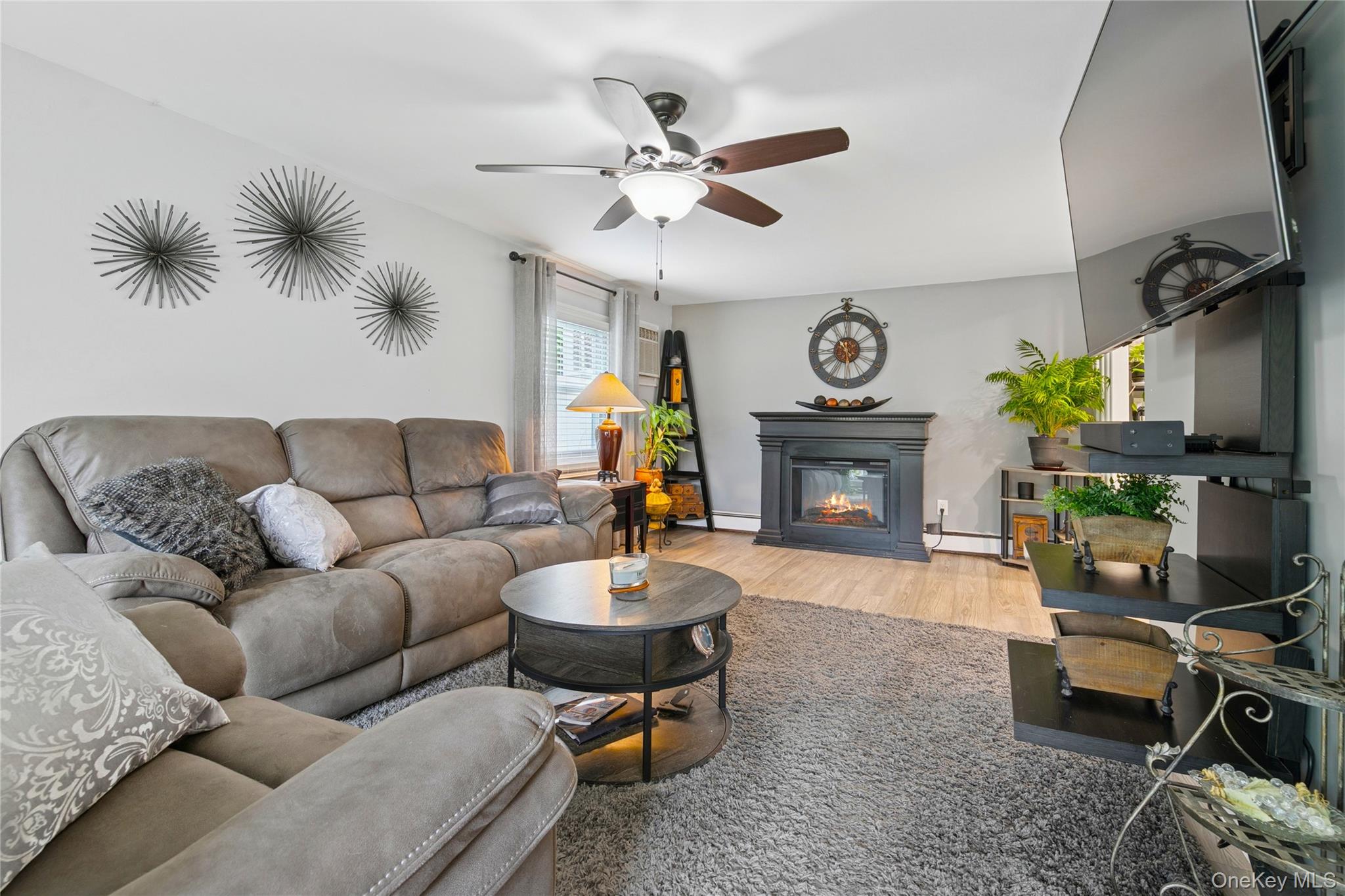 #7 photo, 40 Straw Lane, サフォーク郡 Islandia , NY 11749