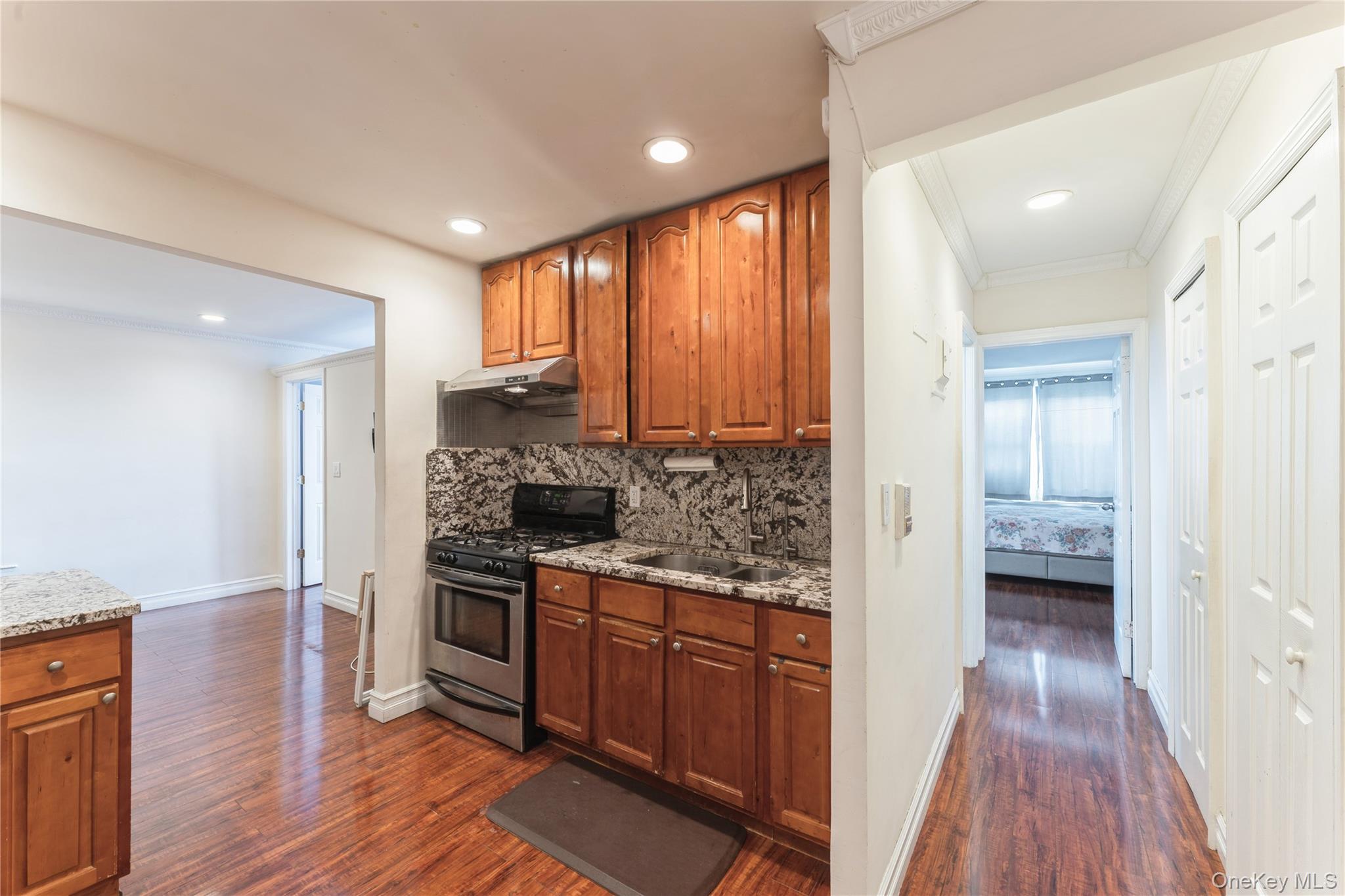 #16 photo, 150-11 72nd Road, Kew Garden Hills , NY 11367