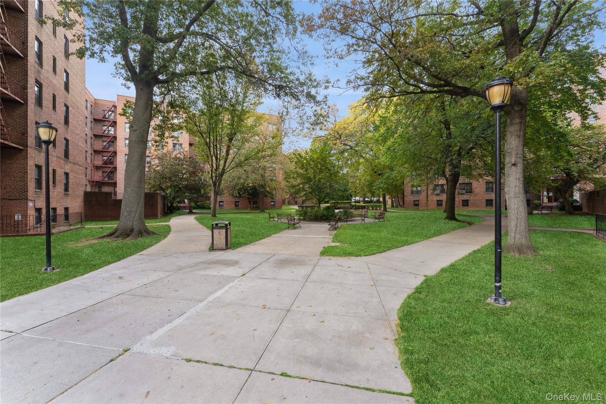 #4 photo, 150-11 72nd Road, Kew Garden Hills , NY 11367