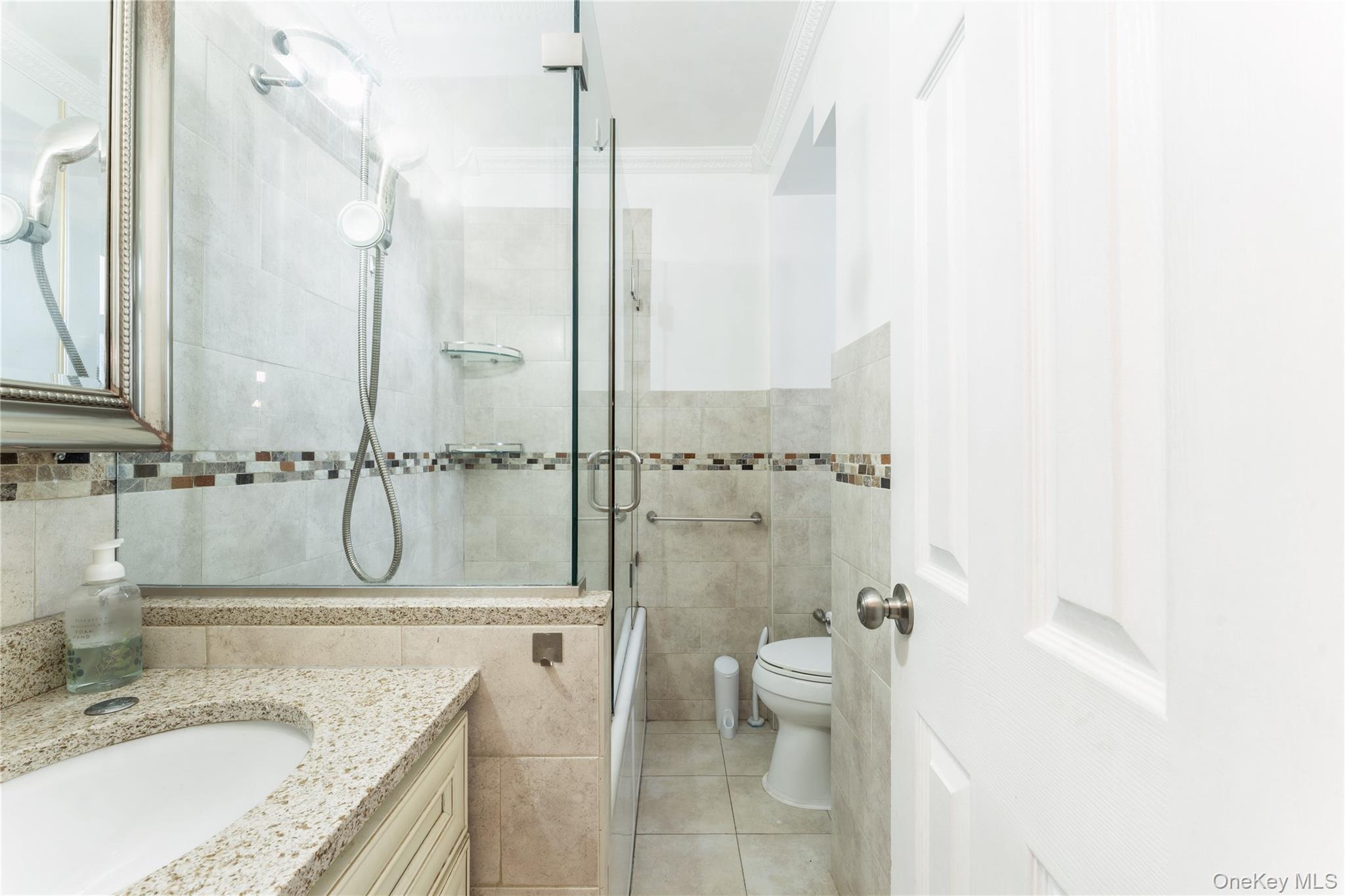 #7 photo, 150-11 72nd Road, Kew Garden Hills , NY 11367