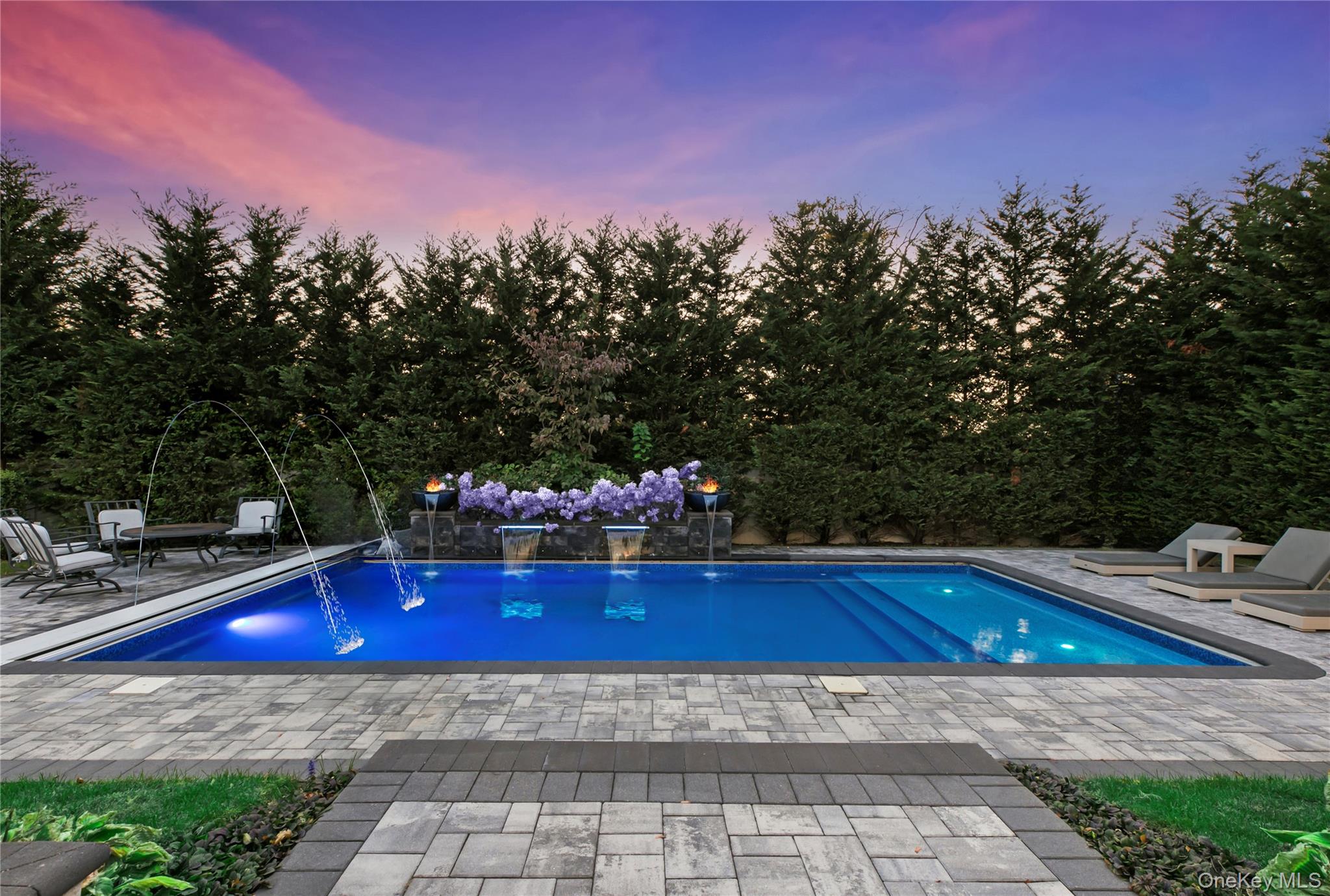 #14 photo, 1945 Byron Road, ナッソー郡 Merrick , NY 11566