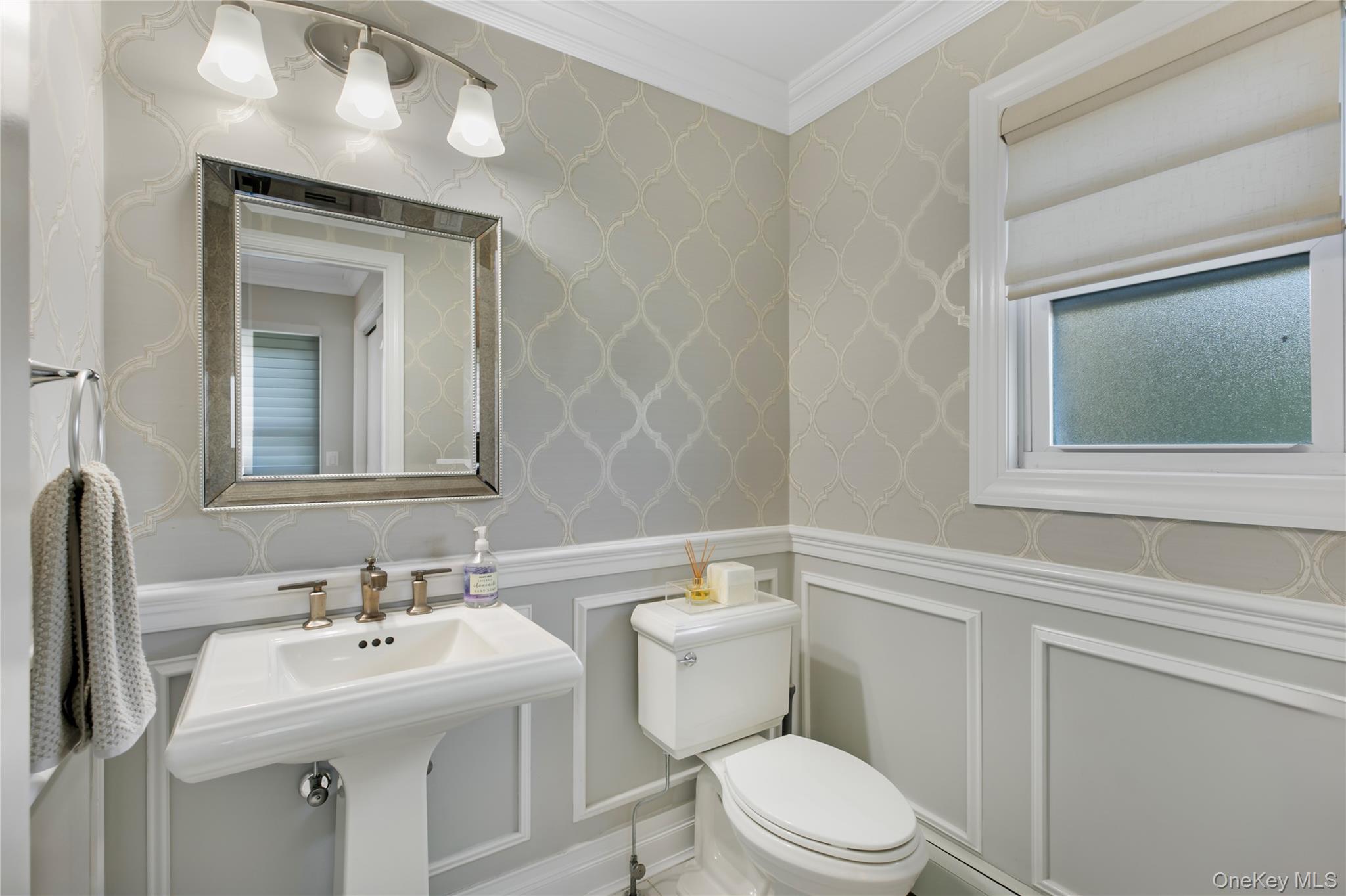 #7 photo, 1945 Byron Road, ナッソー郡 Merrick , NY 11566