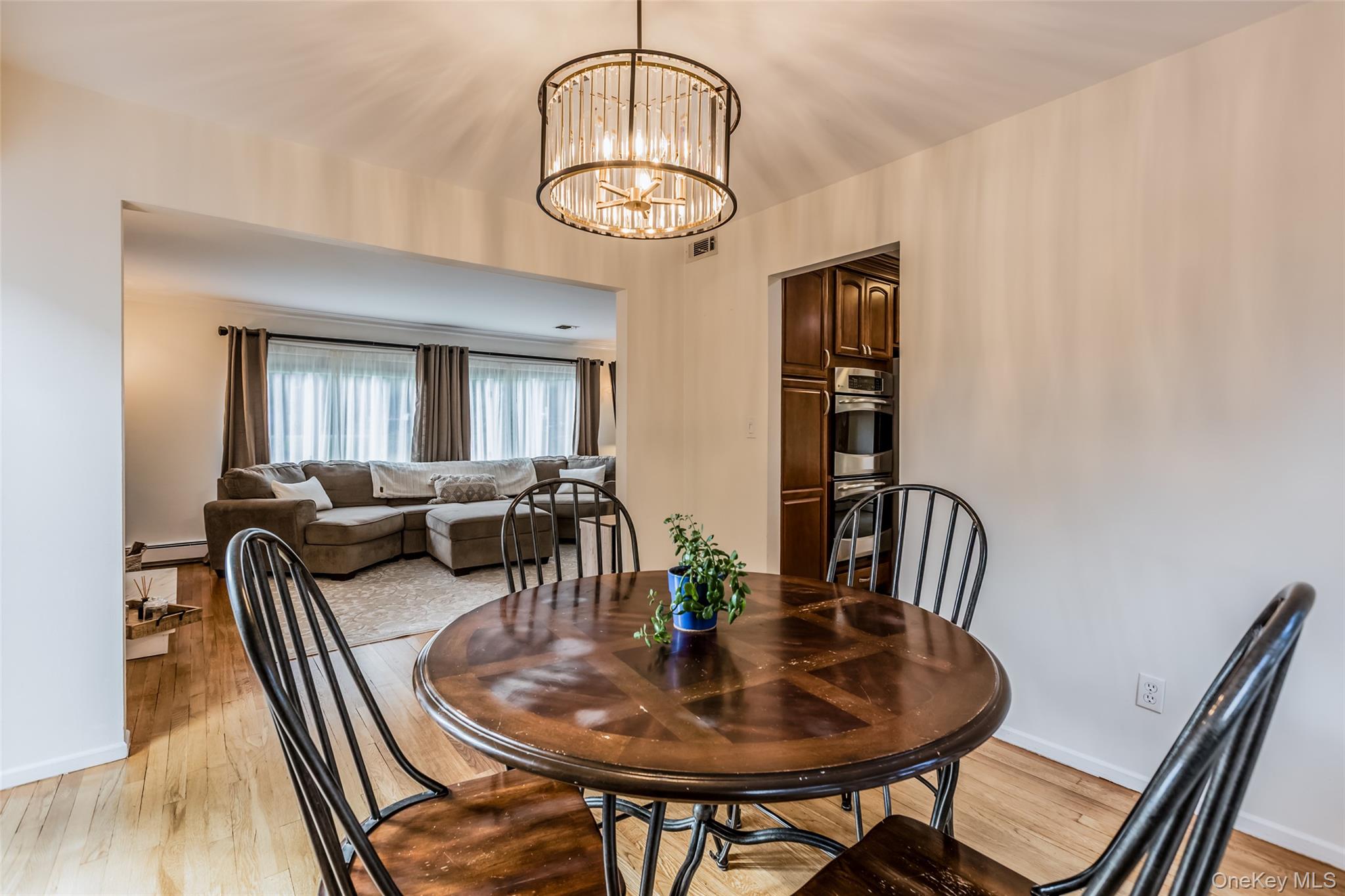 #13 photo, 7 Carriage Lane, サフォーク郡 Setauket , NY 11733