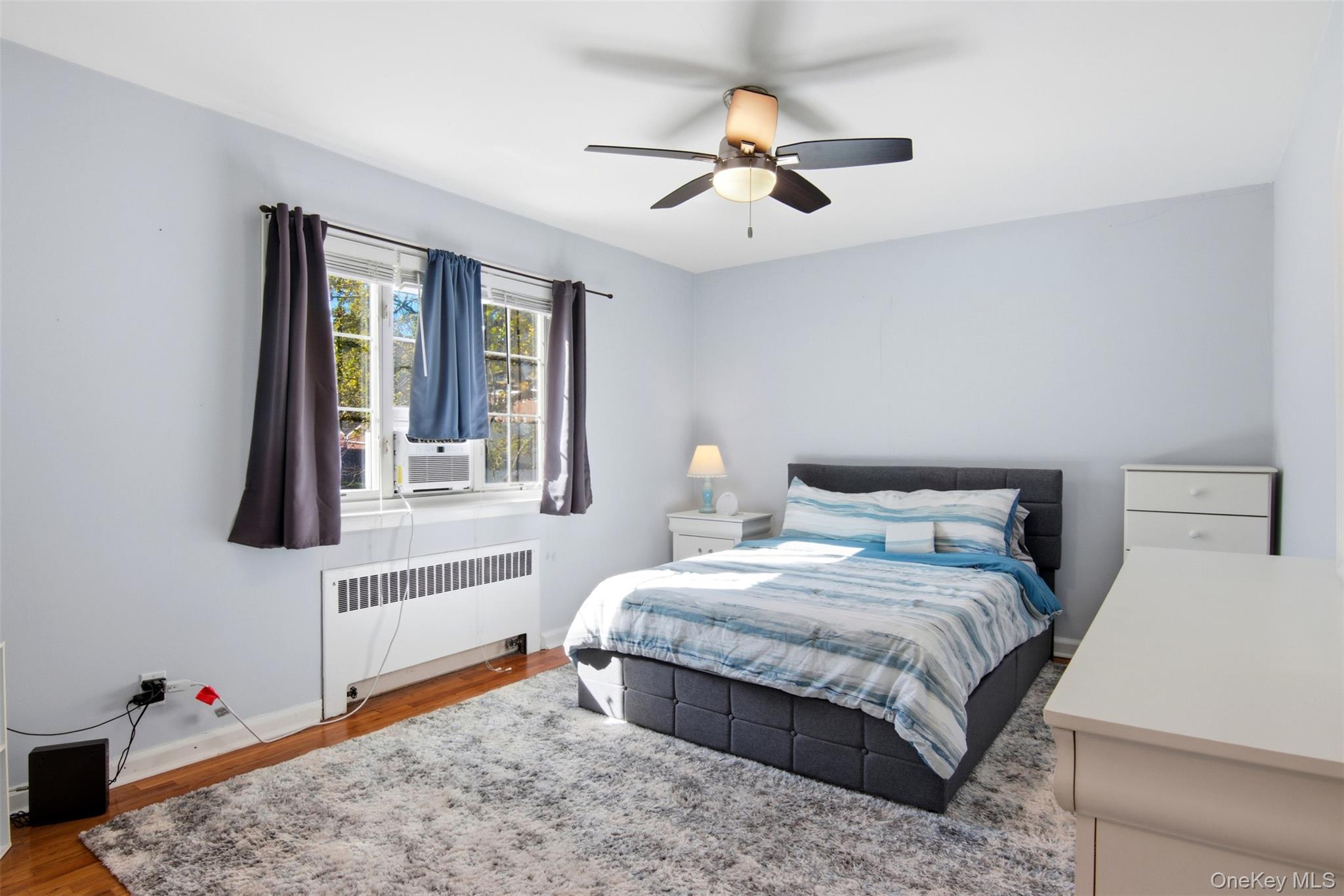 #13 photo, 405 W Main Street, Huntington , NY 11743