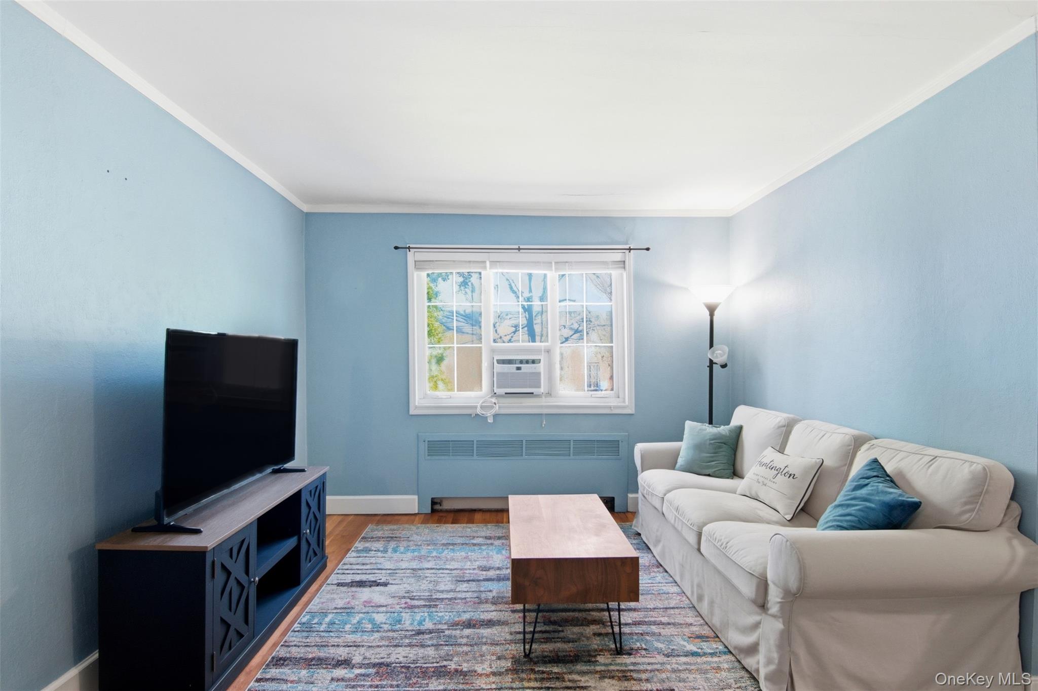 #7 photo, 405 W Main Street, Huntington , NY 11743