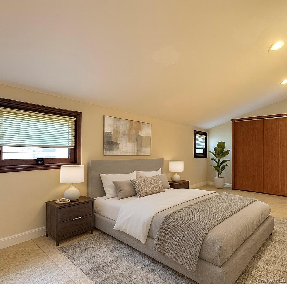 #5 photo, 33 Smith Street, Rockville Centre , NY 11570