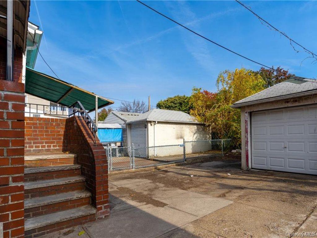 #14 photo, 25-15 83rd Street, クイーンズ区 East Elmhurst , NY 11370