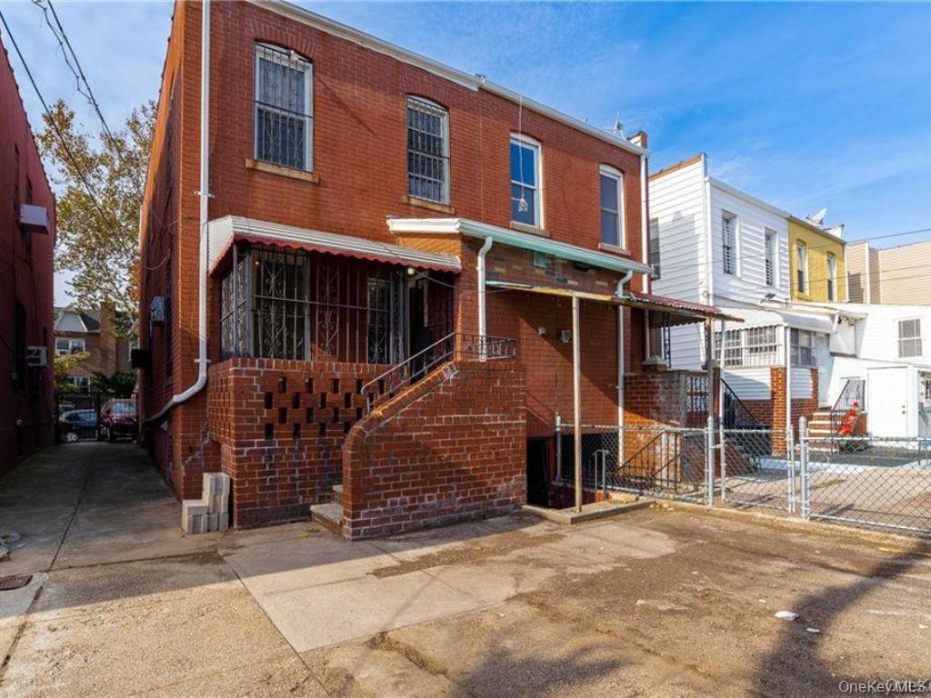 #15 photo, 25-15 83rd Street, クイーンズ区 East Elmhurst , NY 11370