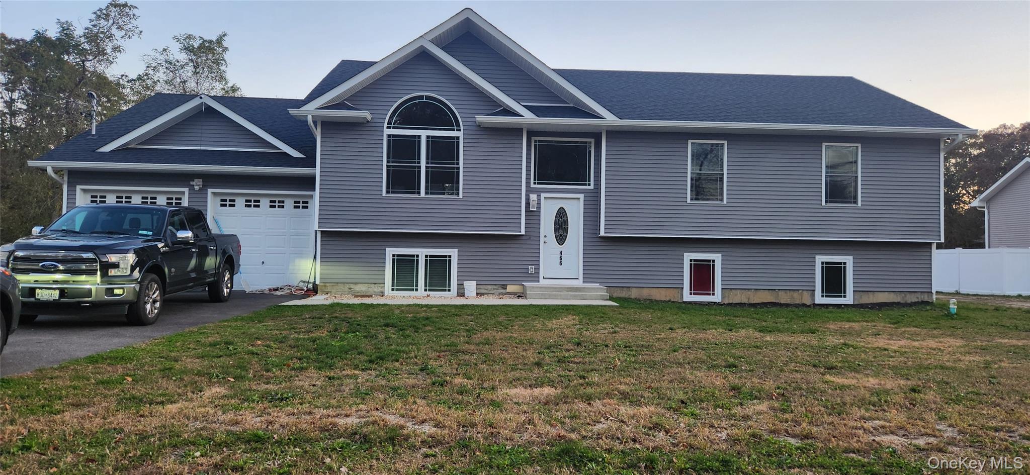 #1 photo, 466 Granny Road, サフォーク郡 Medford , NY 11763