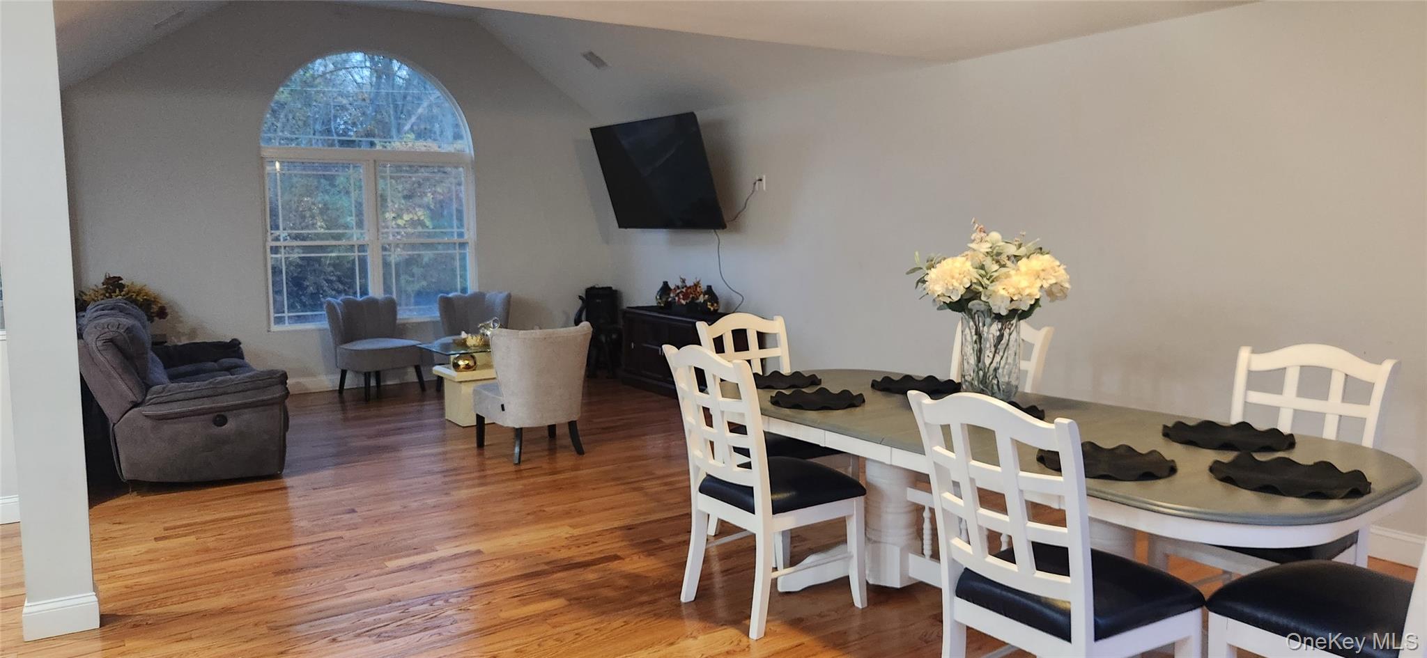 #6 photo, 466 Granny Road, サフォーク郡 Medford , NY 11763