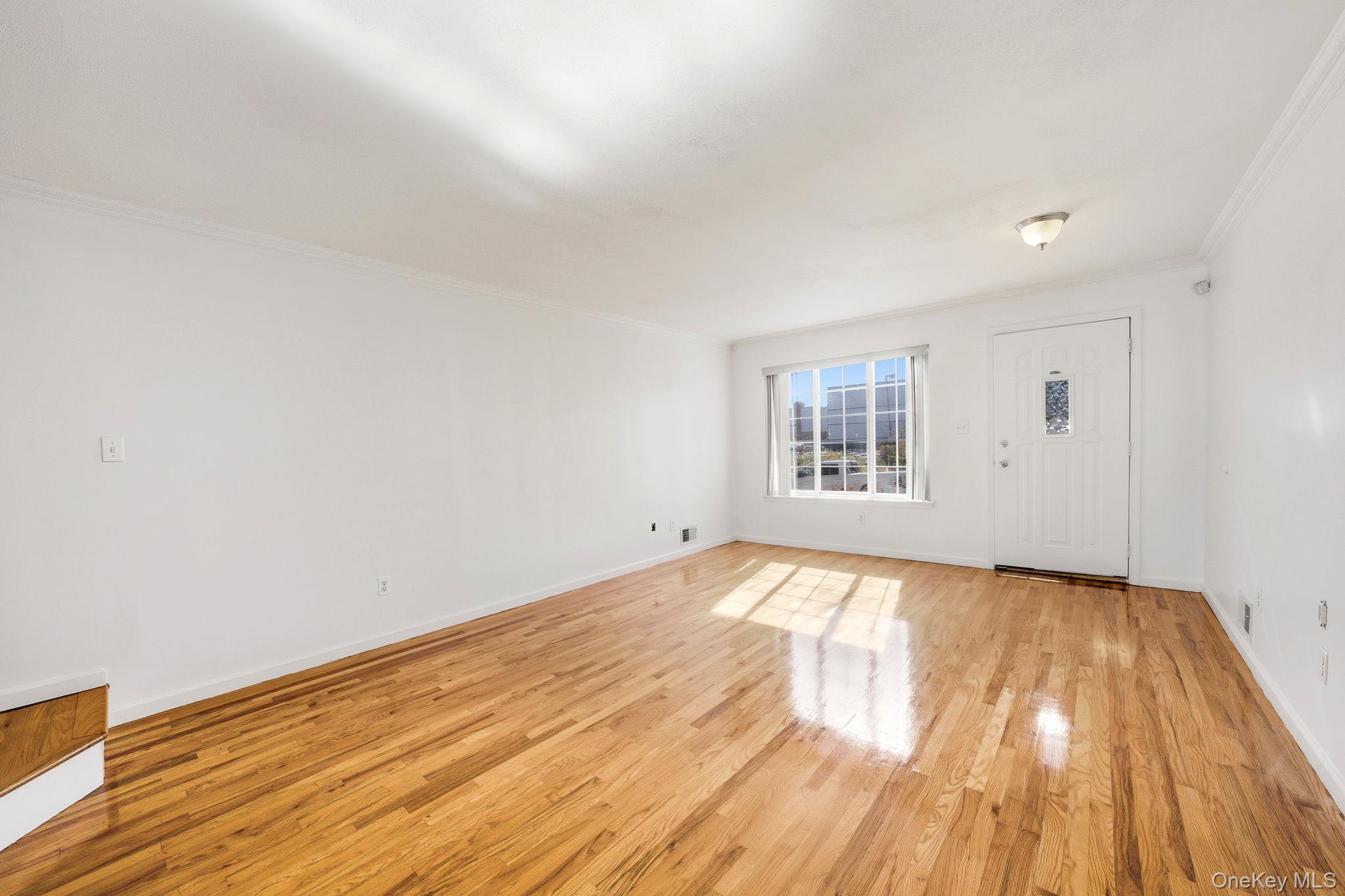 #3 photo, 31 Beresford, Staten Island , NY 10314