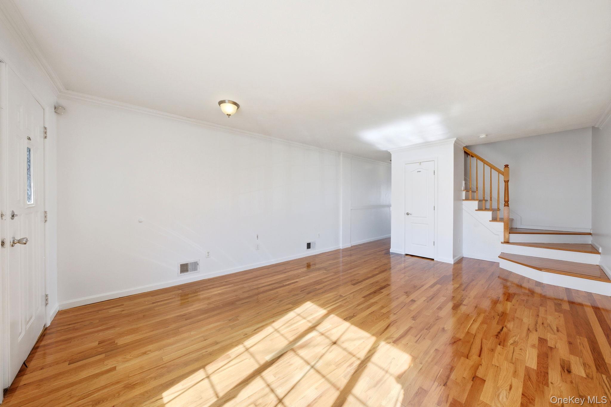 #4 photo, 31 Beresford, Staten Island , NY 10314