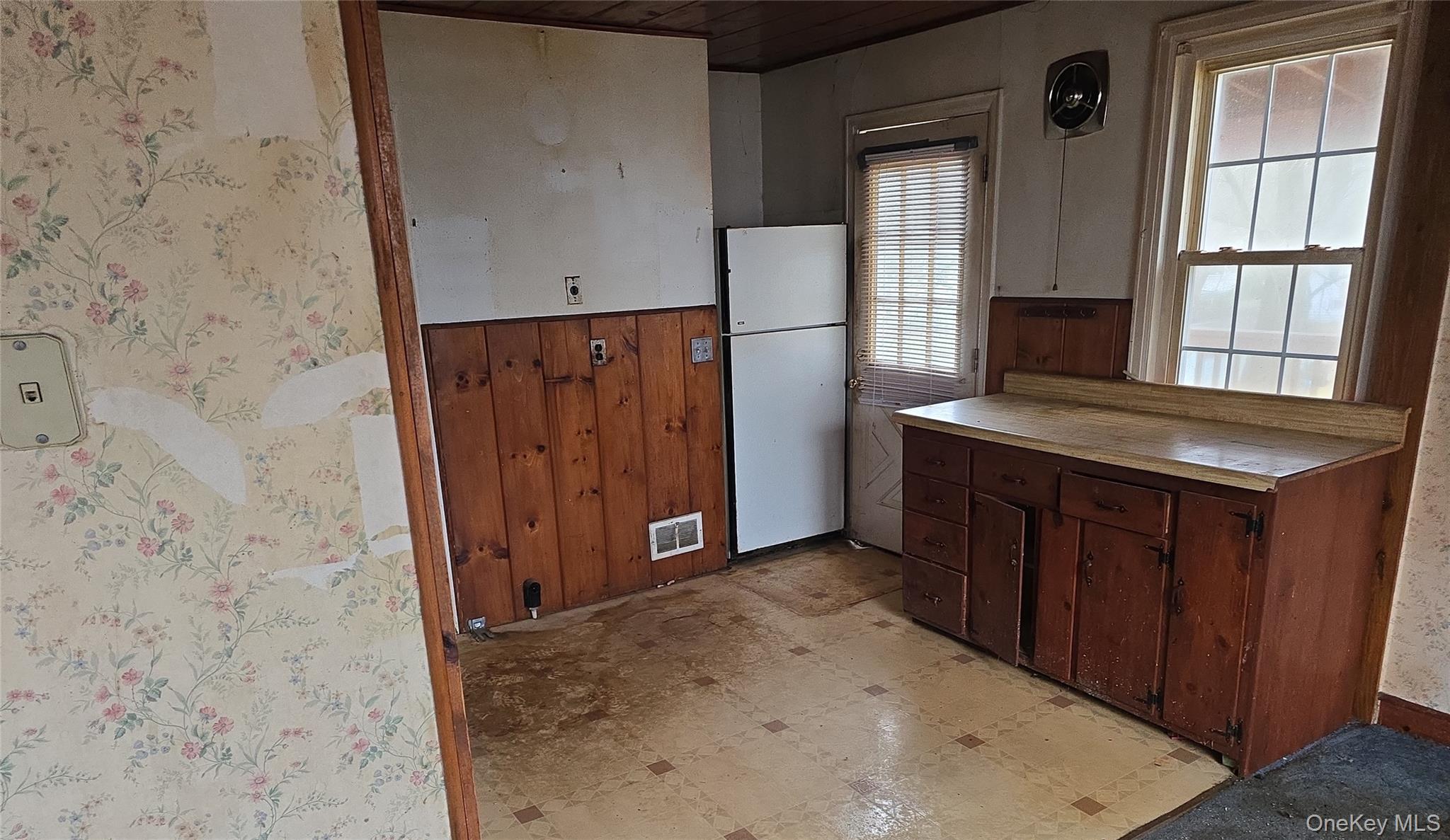 #10 photo, 3 Pond Road, Walden , NY 12586