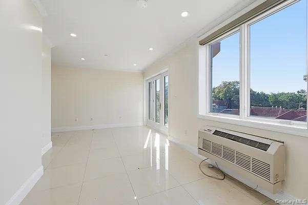 #8 photo, 6464 Wetherole Street, クイーンズ区 Flushing , NY 11374