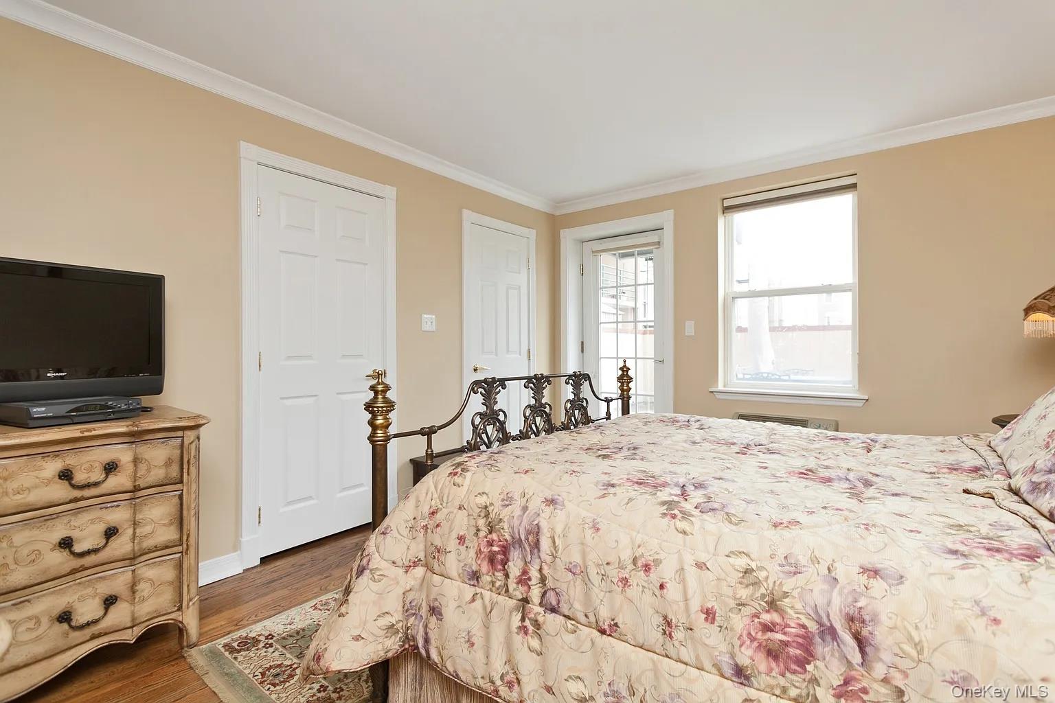 #16 photo, 6902 Narrows Avenue, Brooklyn , NY 11209