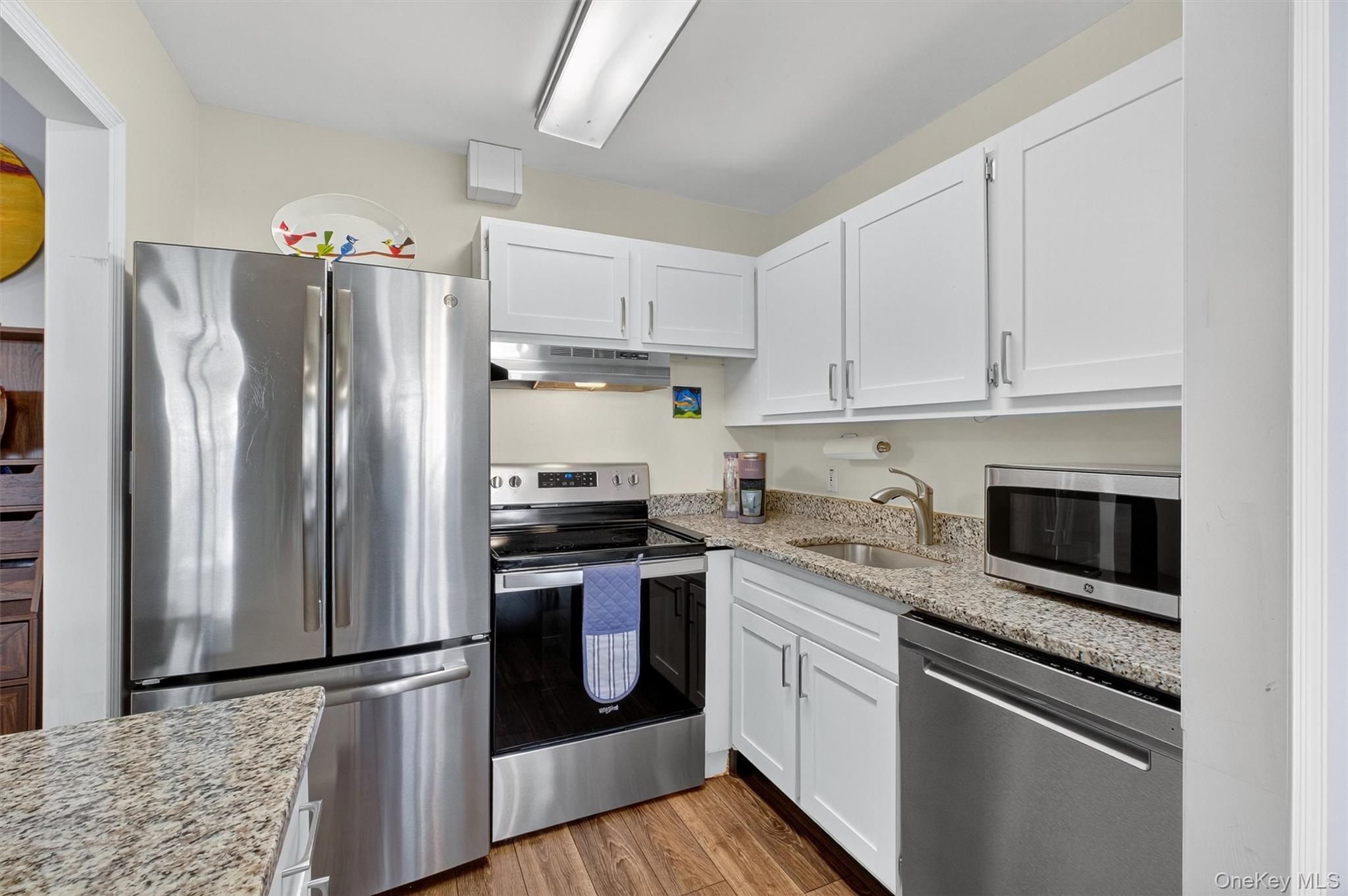 #18 photo, 21 Carnaby Street, Wappingers Falls , NY 12590