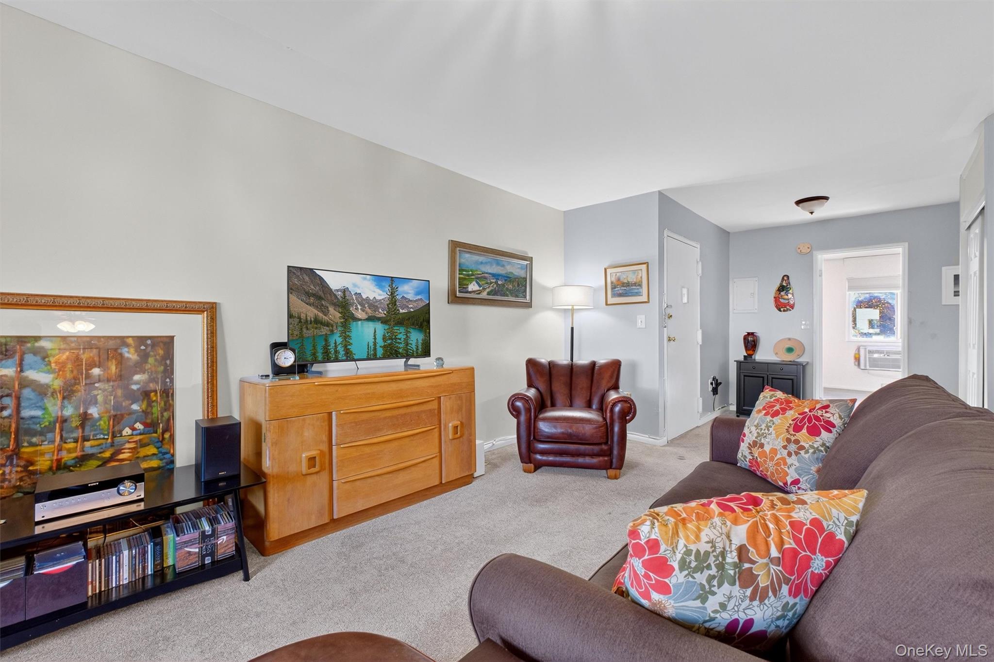 #8 photo, 21 Carnaby Street, Wappingers Falls , NY 12590