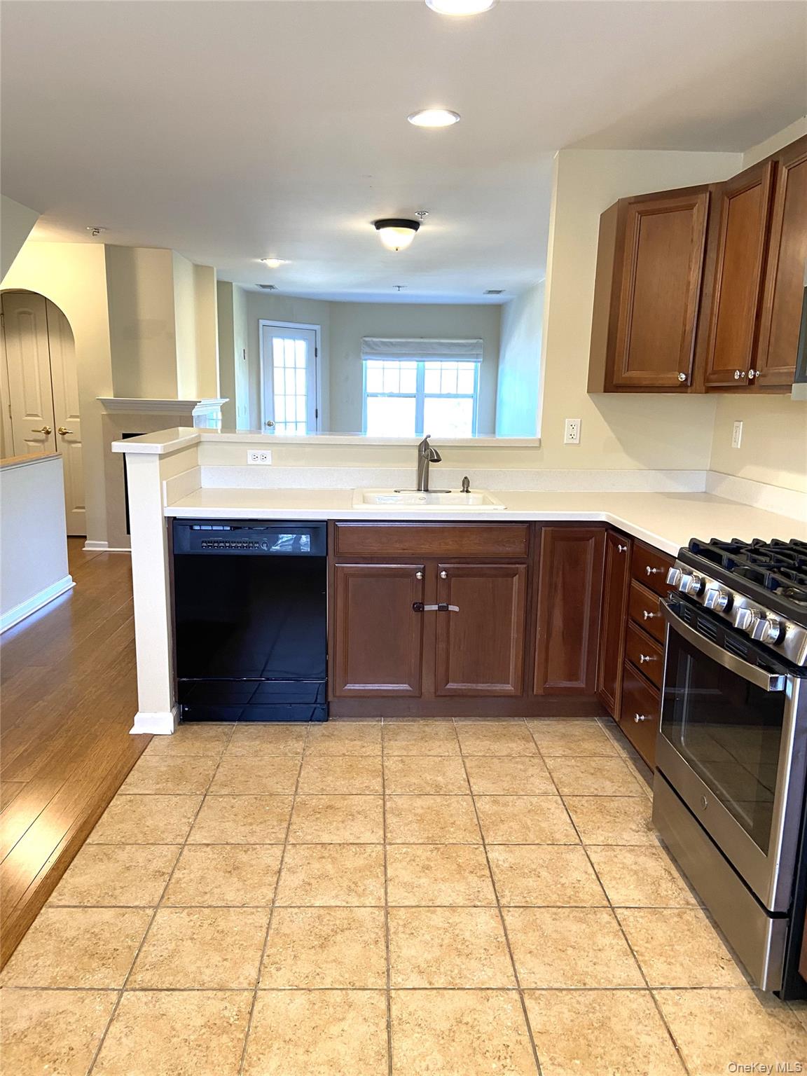 #9 photo, 421 Northview Court, Peekskill , NY 10566