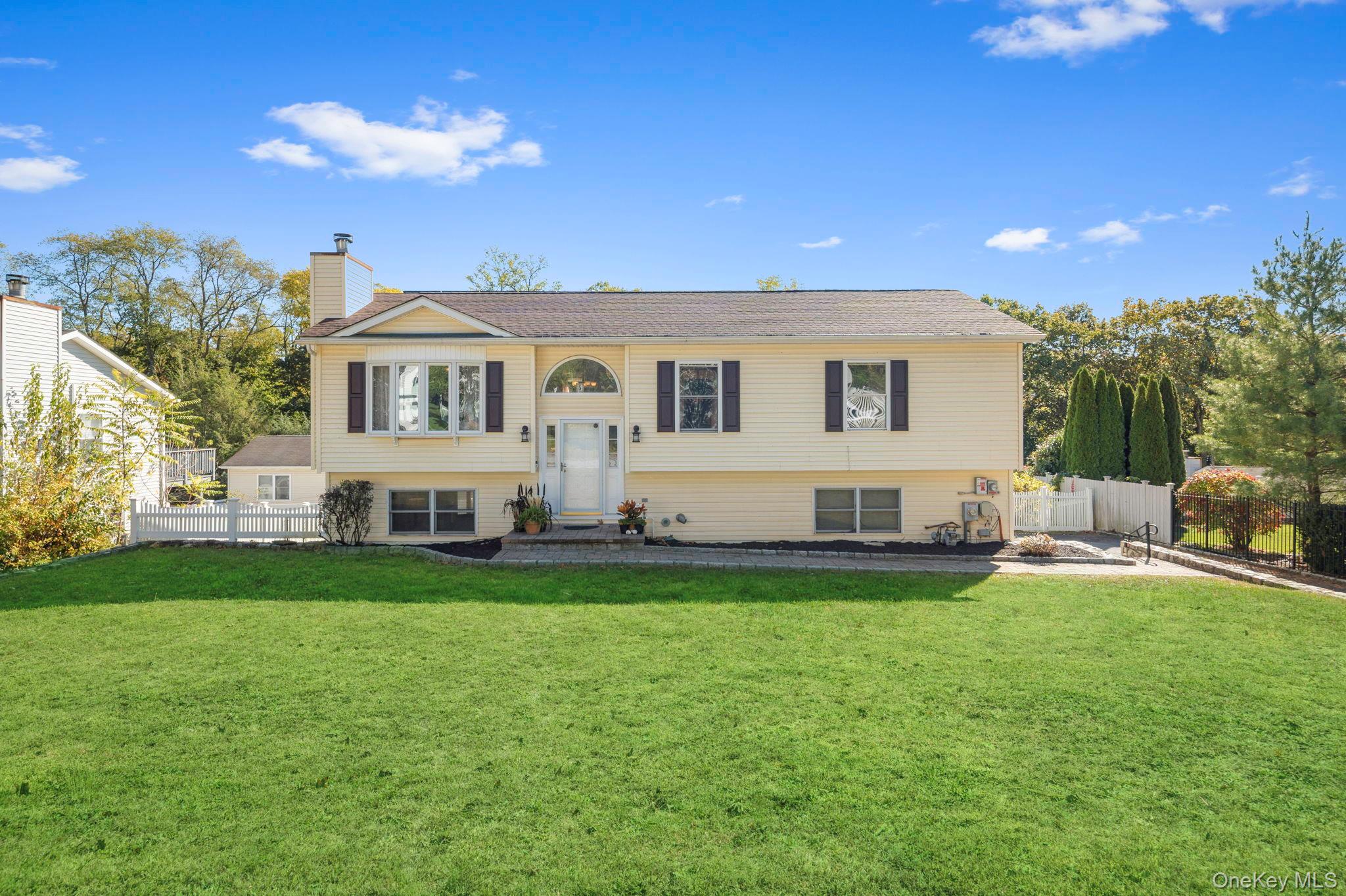 #1 photo, 5 Sabrina Lane, Ossining , NY 10562