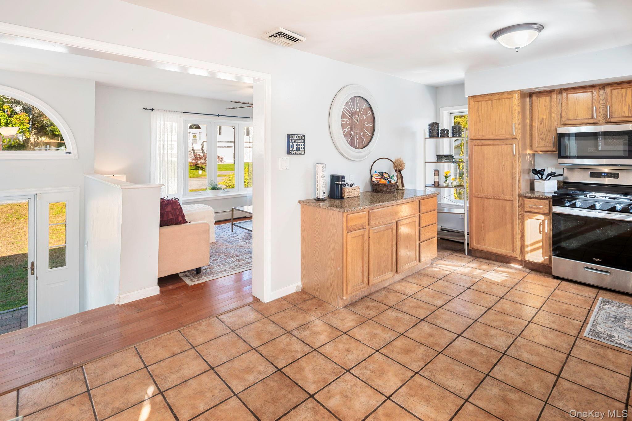 #15 photo, 5 Sabrina Lane, Ossining , NY 10562