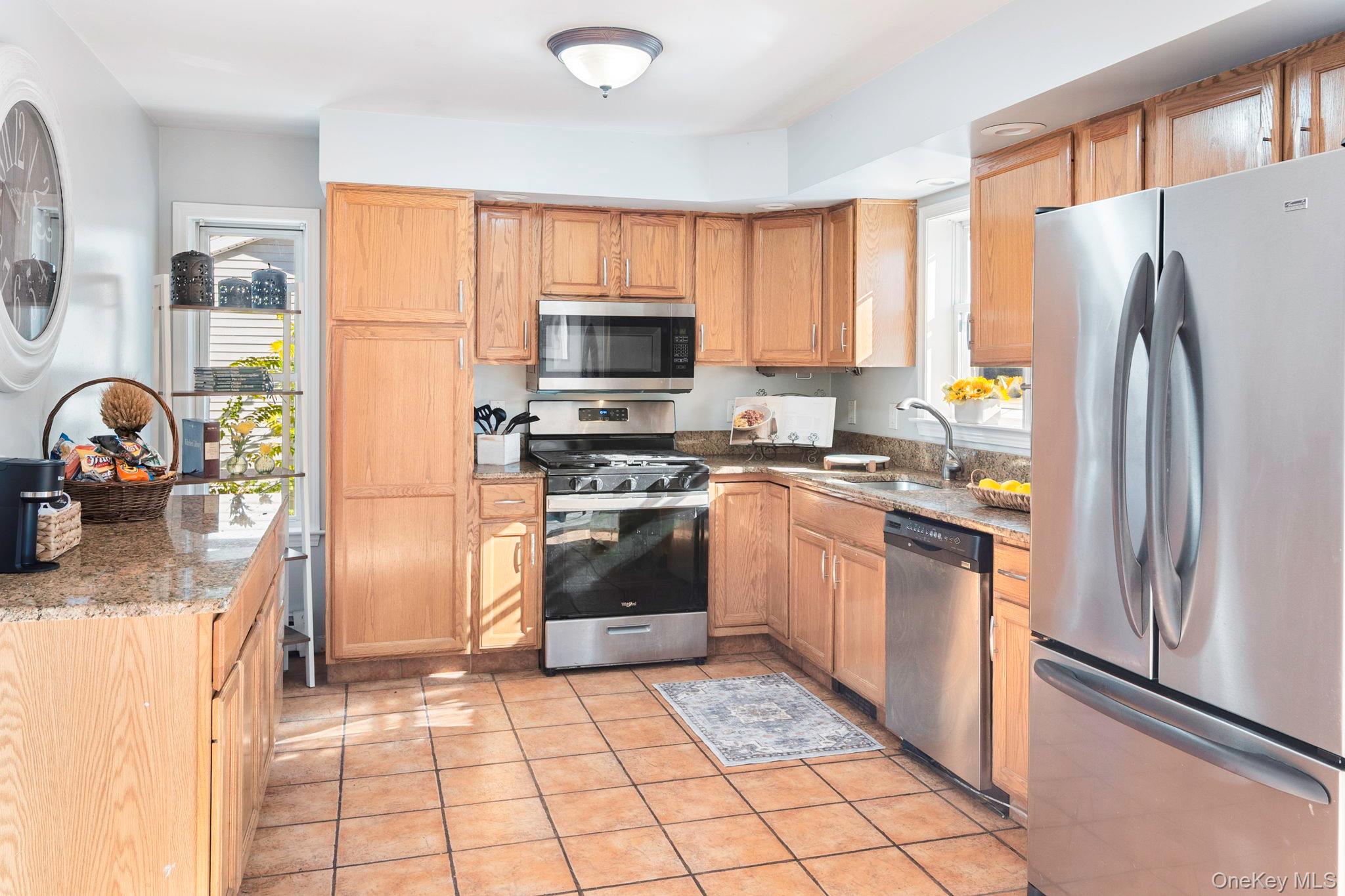 #17 photo, 5 Sabrina Lane, Ossining , NY 10562