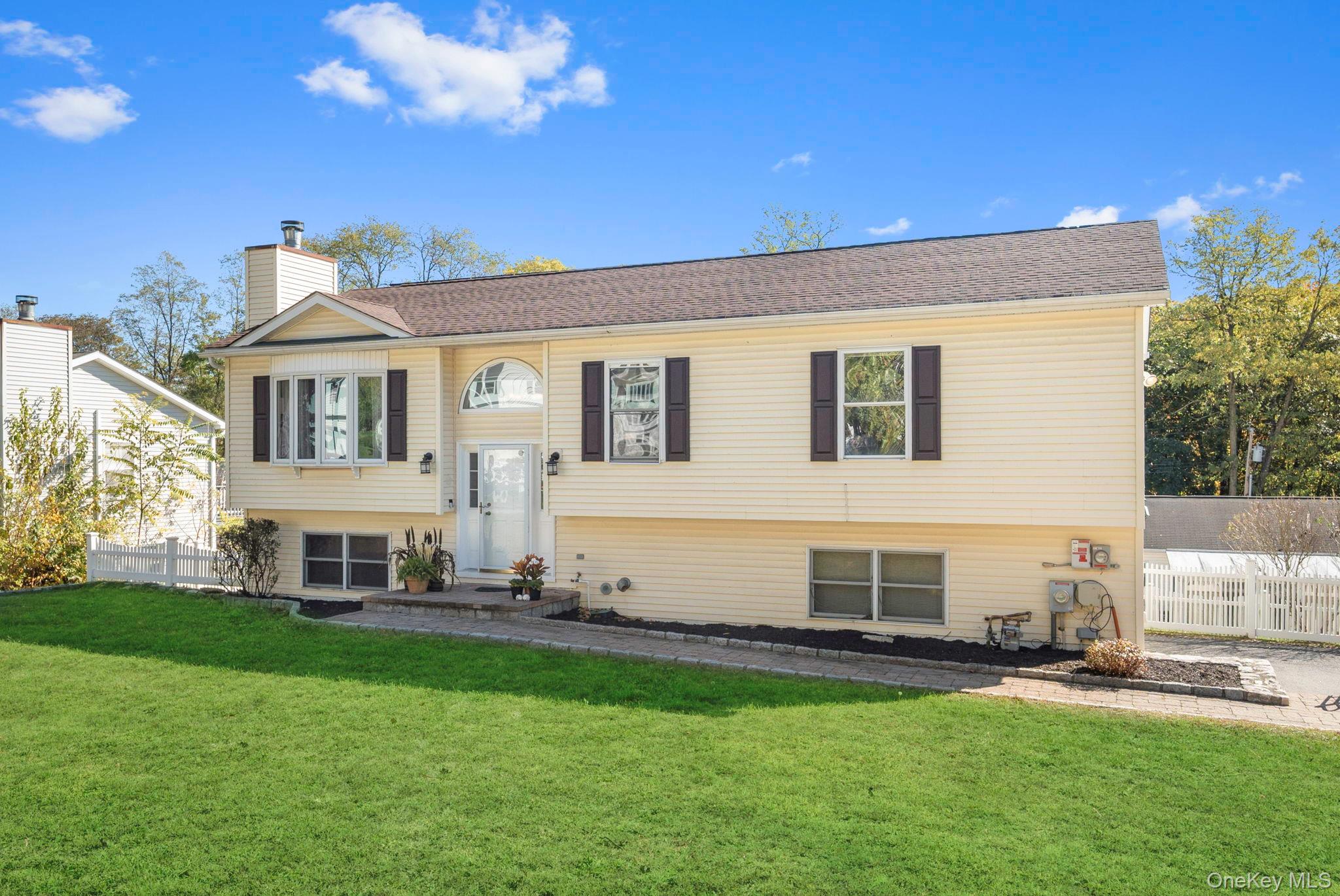 #3 photo, 5 Sabrina Lane, Ossining , NY 10562