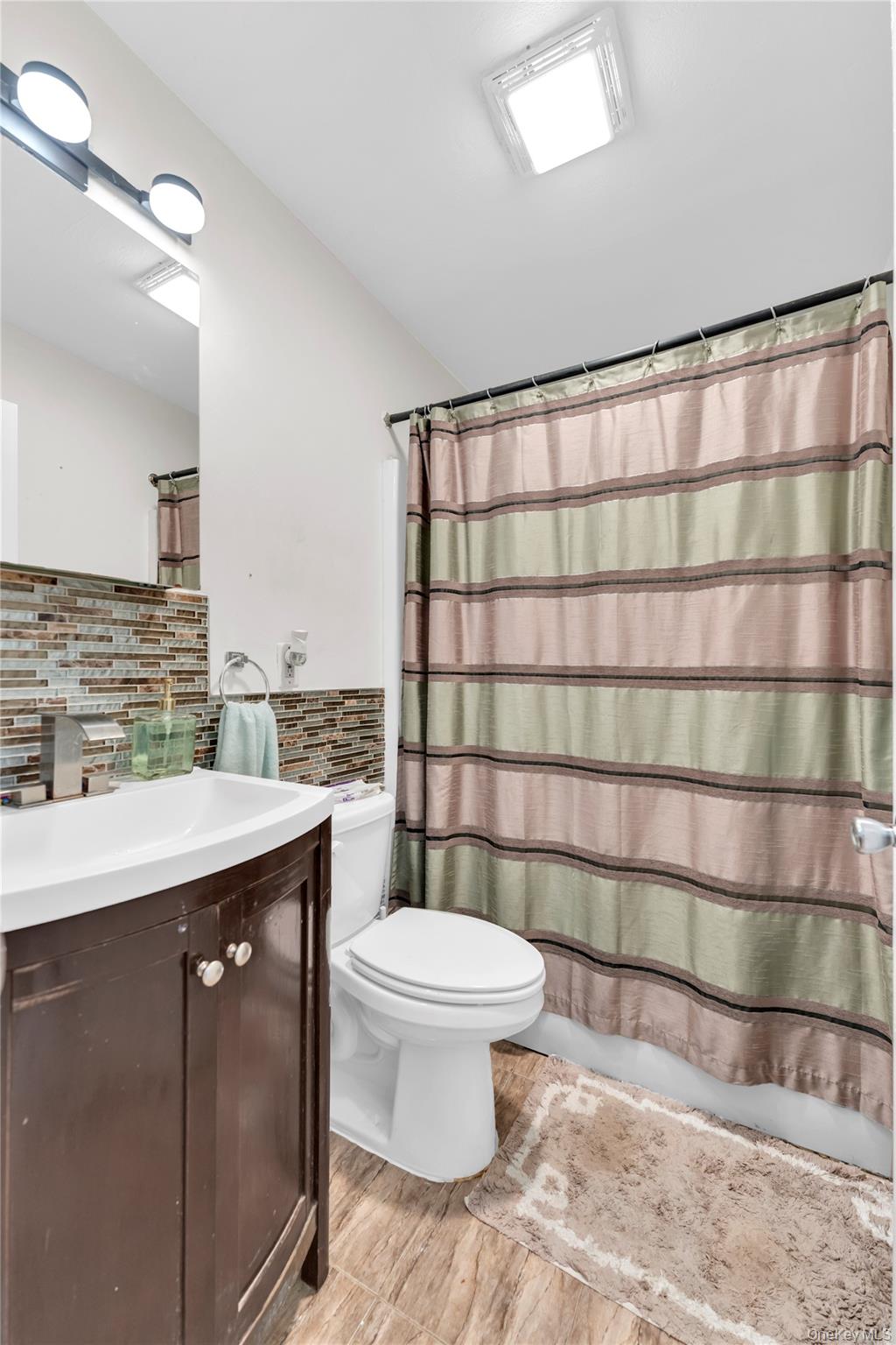 #7 photo, 439 E 147th Street, Bronx , NY 10455