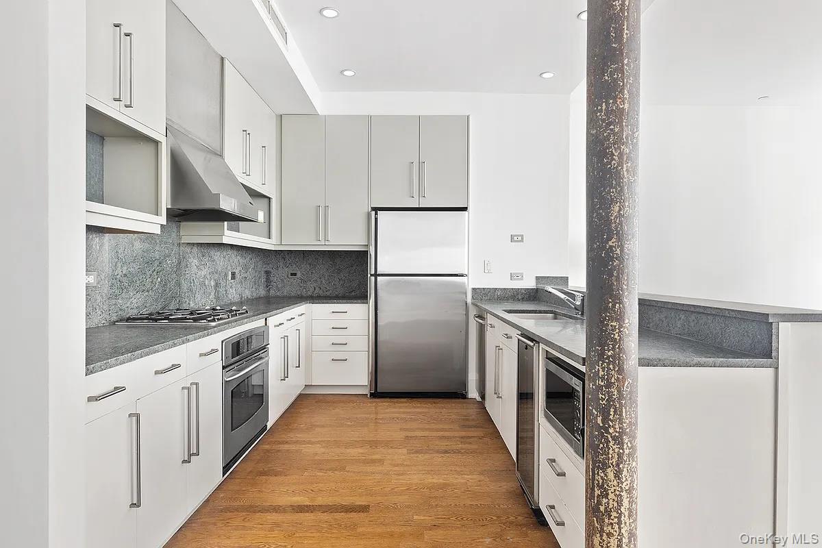 #4 photo, 102 Fulton Street, マンハッタン New York (Manhattan) , NY 10038