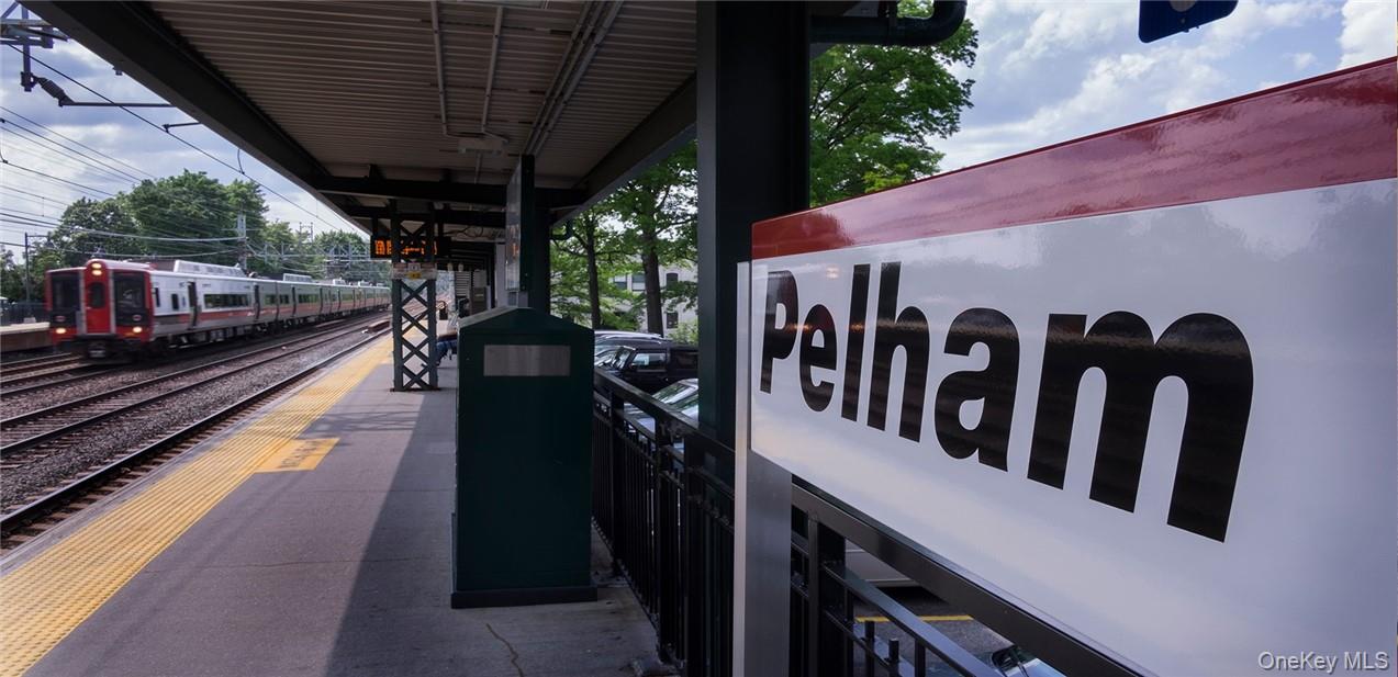 #20 photo, 8 Boulevard West, Pelham , NY 10803