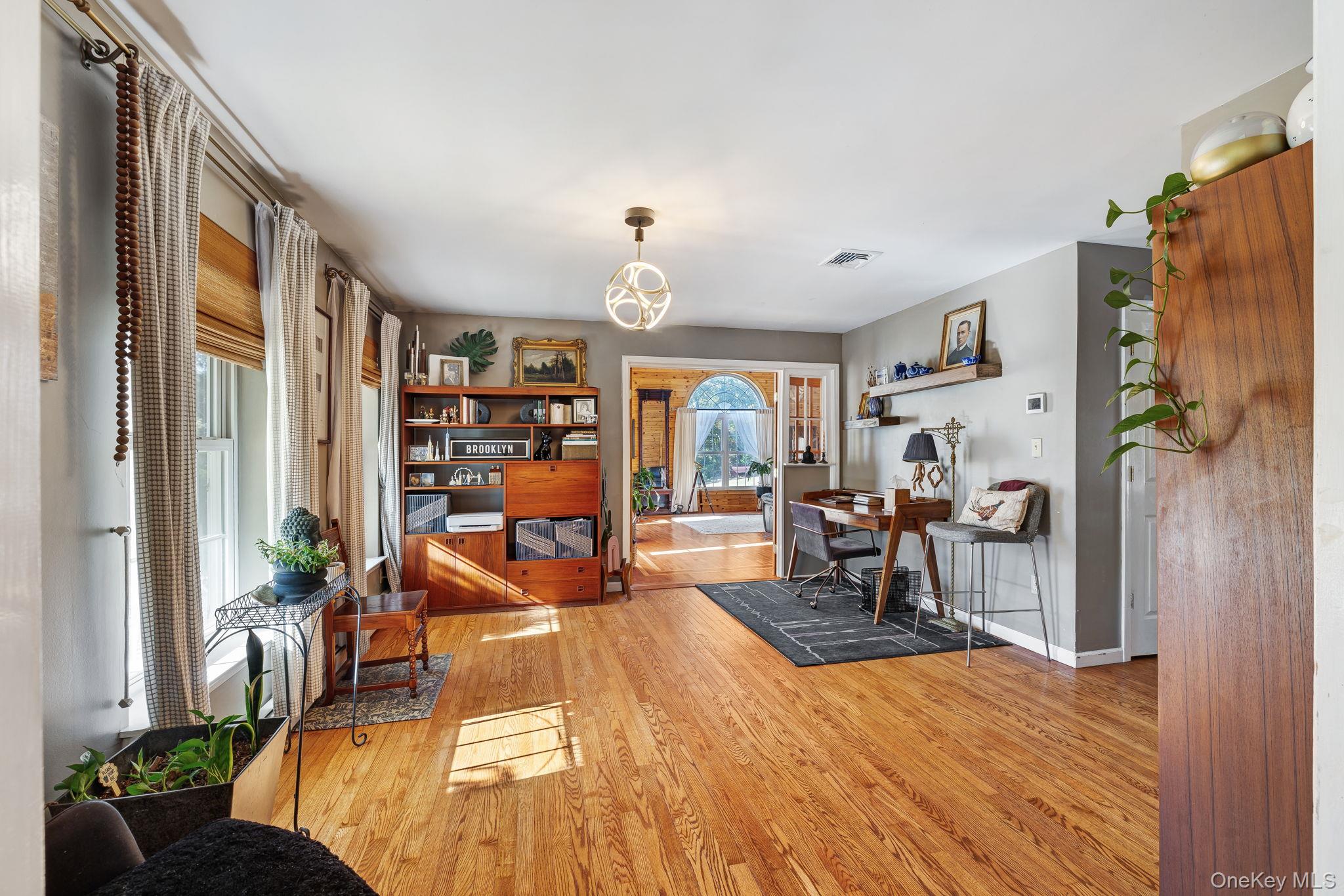 #12 photo, 557 Oregon Trail, Walker Valley , NY 12566