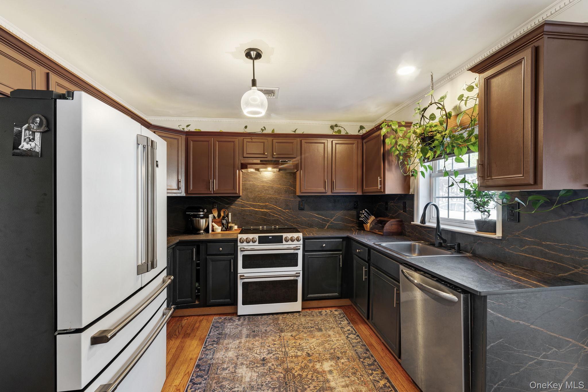 #19 photo, 557 Oregon Trail, Walker Valley , NY 12566