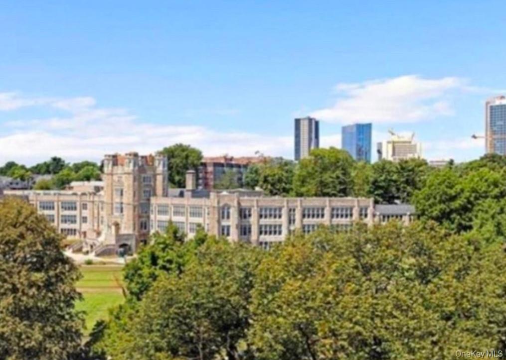 #17 photo, 210 Pelham Road, New Rochelle , NY 10805