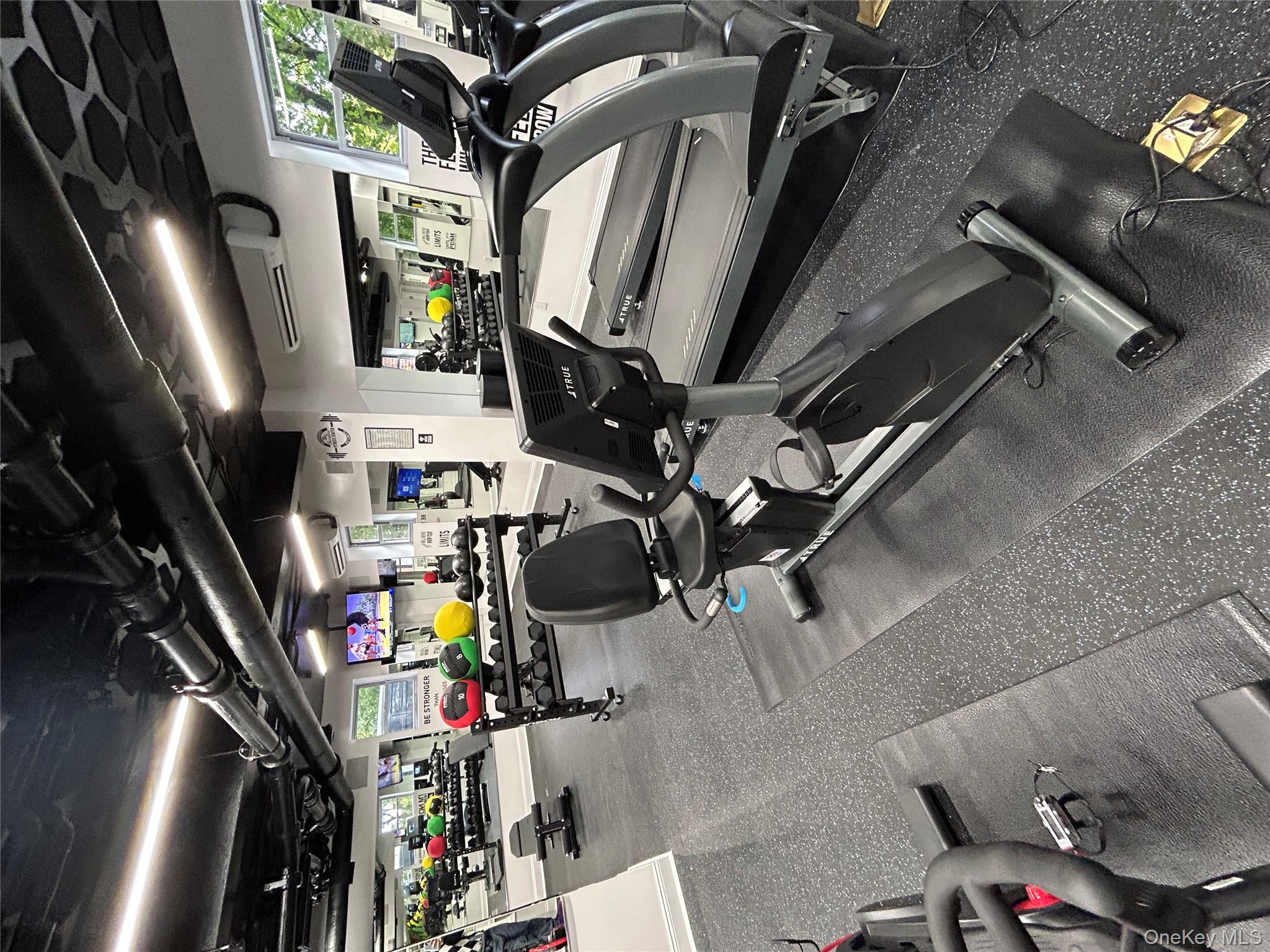 #9 photo, 210 Pelham Road, New Rochelle , NY 10805