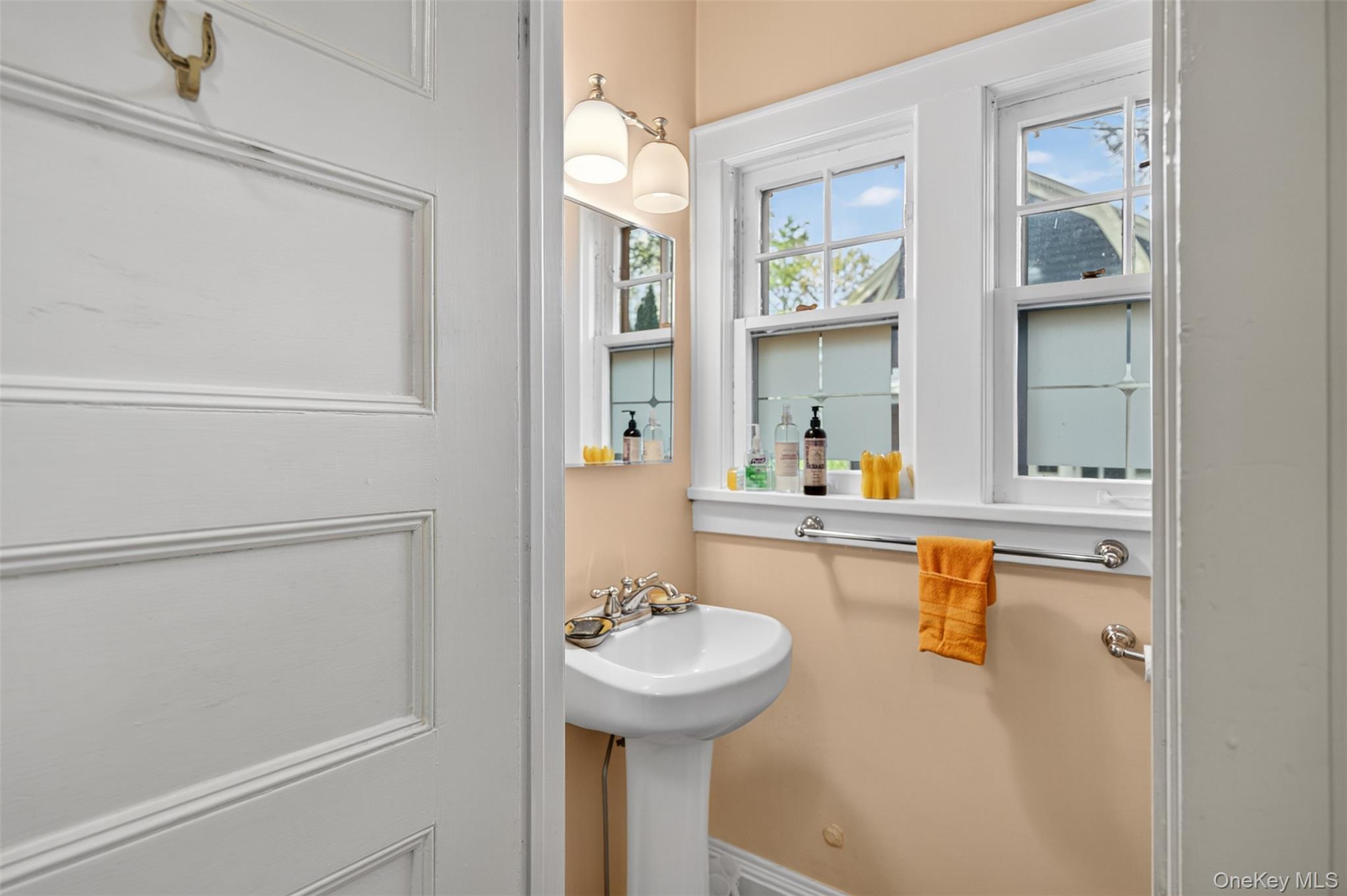 #18 photo, 20 Whitehouse Avenue, Poughkeepsie , NY 12601