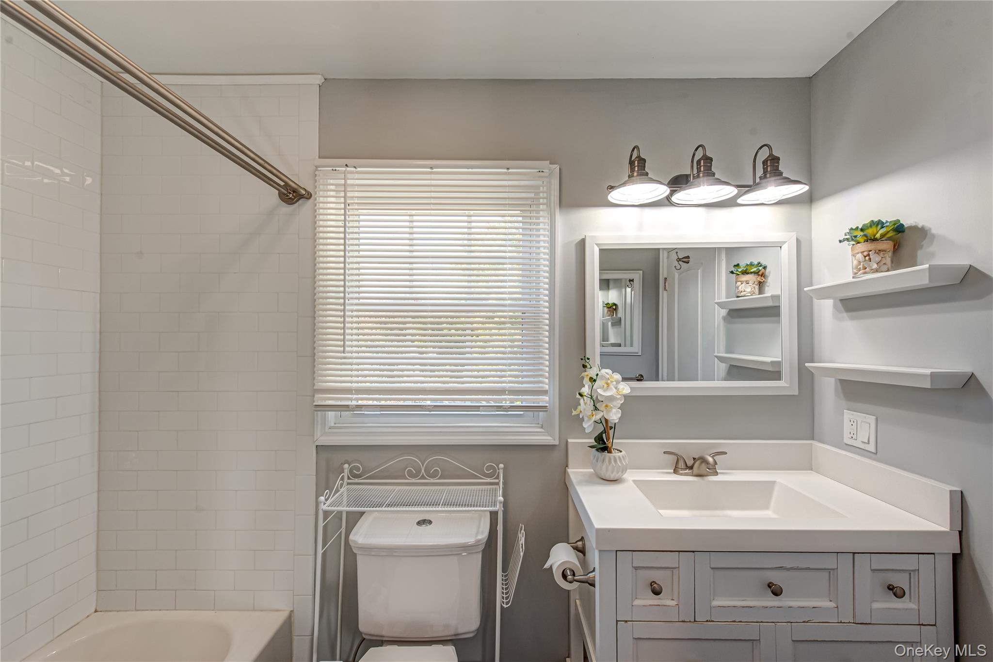 #17 photo, 2 Elm Road, Rocky Point , NY 11778