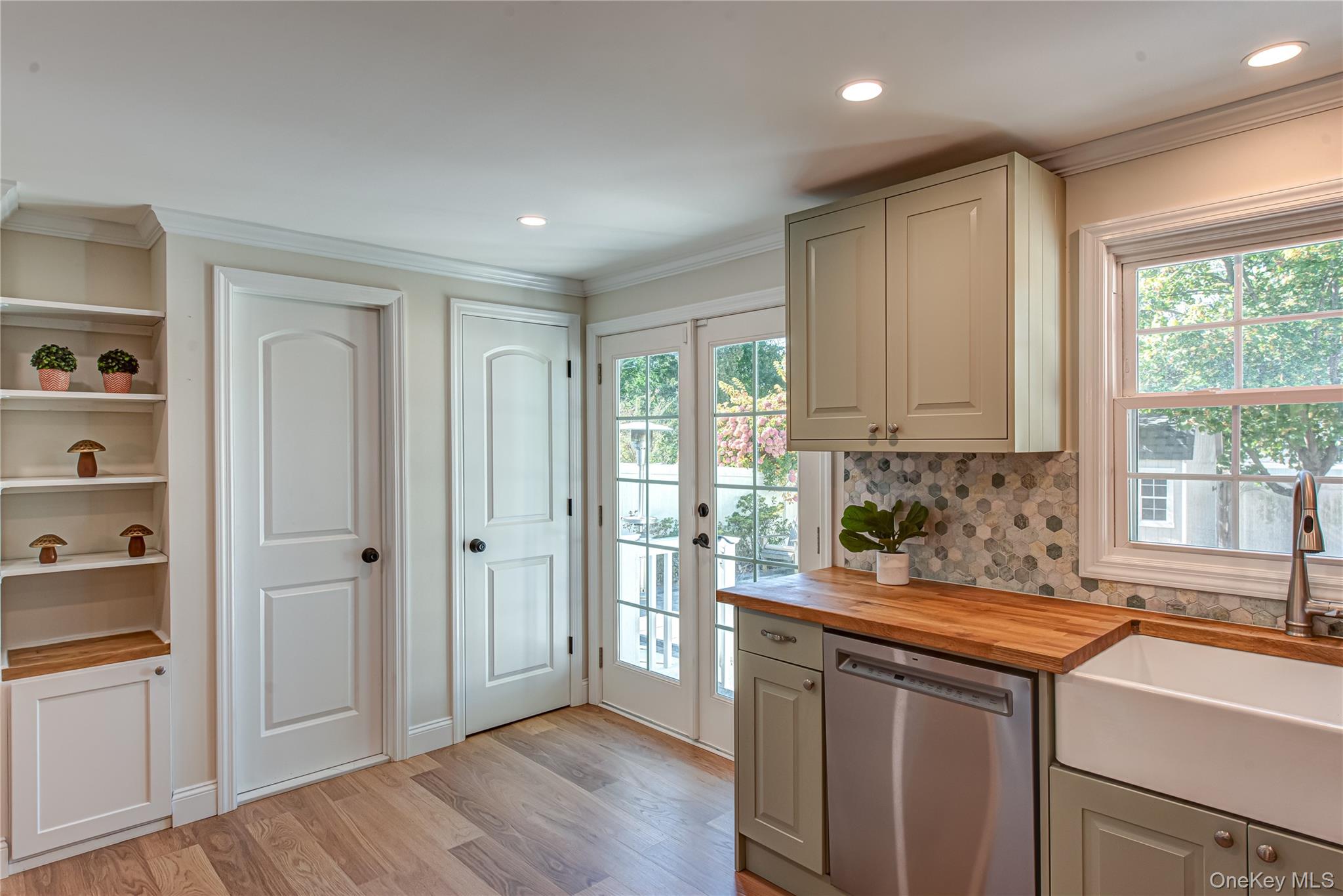 #8 photo, 2 Elm Road, Rocky Point , NY 11778