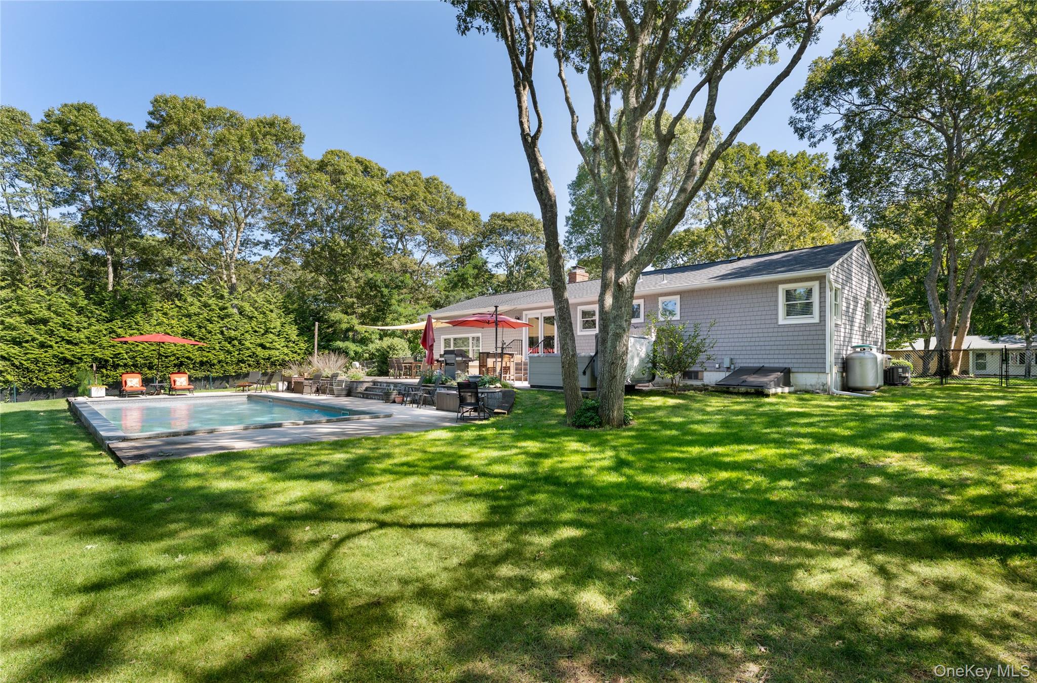 #6 photo, 8 Foxboro Road, サフォーク郡 Hampton Bays , NY 11946