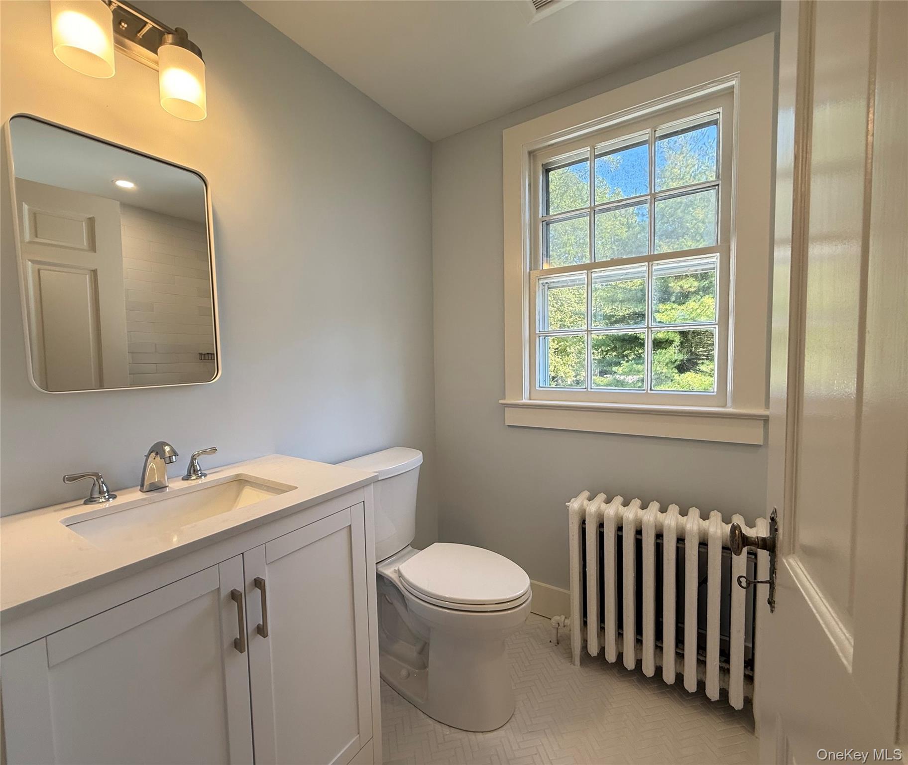 #19 photo, 35 La Rue Drive, サフォーク郡 Huntington , NY 11743