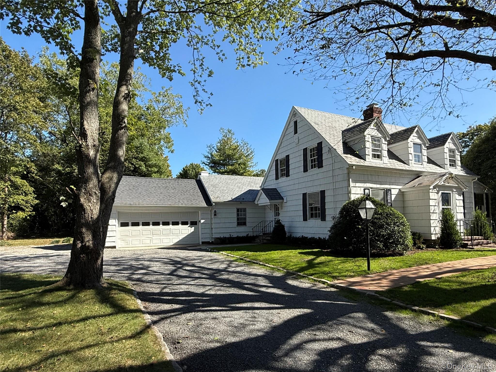 #2 photo, 35 La Rue Drive, サフォーク郡 Huntington , NY 11743