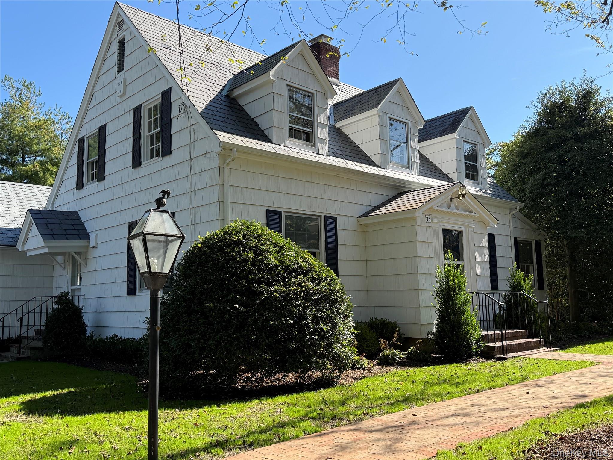 #3 photo, 35 La Rue Drive, サフォーク郡 Huntington , NY 11743