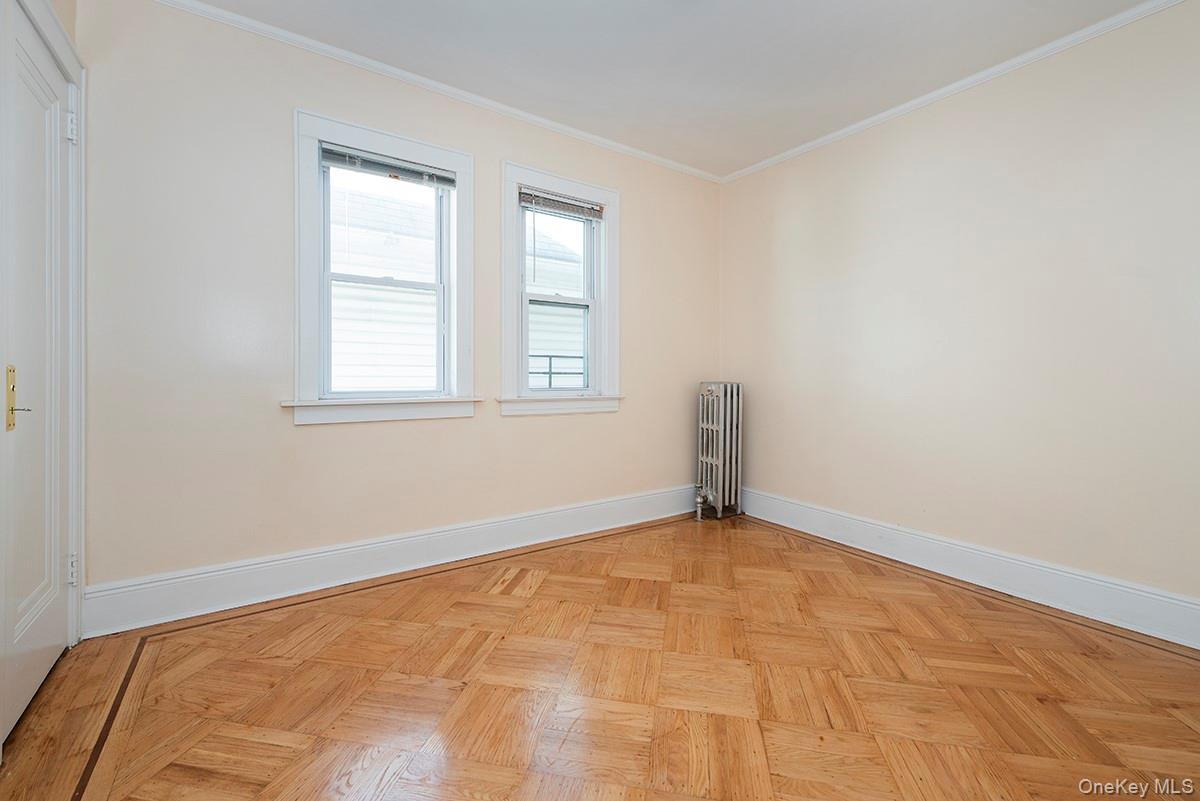 #8 photo, 7110 Kessel Street, クイーンズ区 Forest Hills , NY 11375